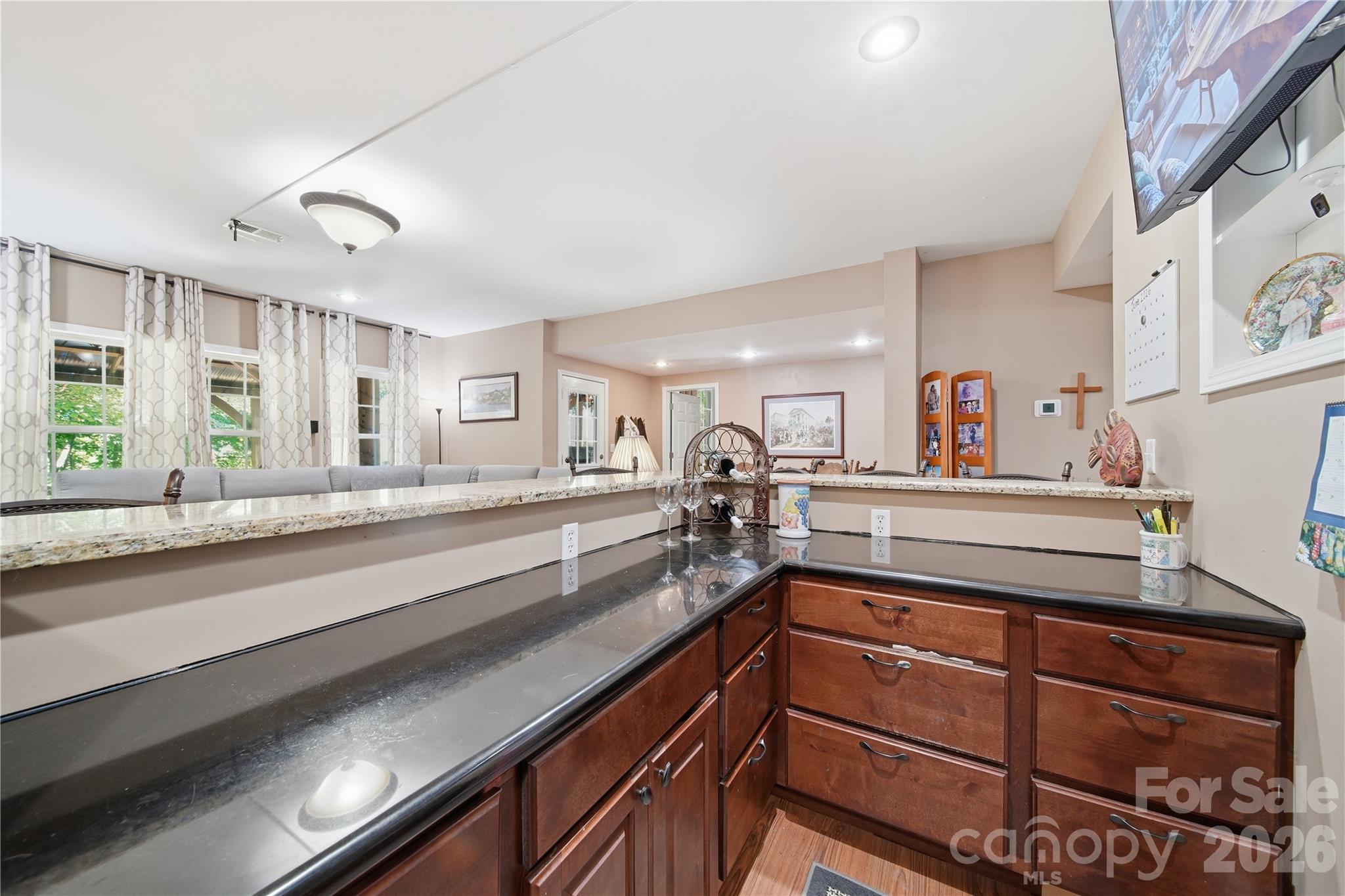 8465 Mossy Cup Trail Property Photo 38