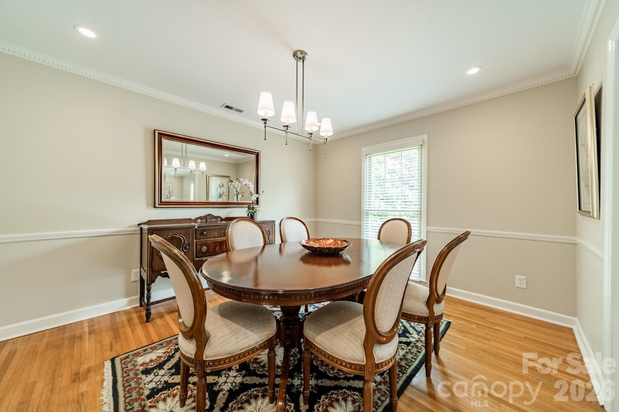 5522 Sharon Road Property Photo 5