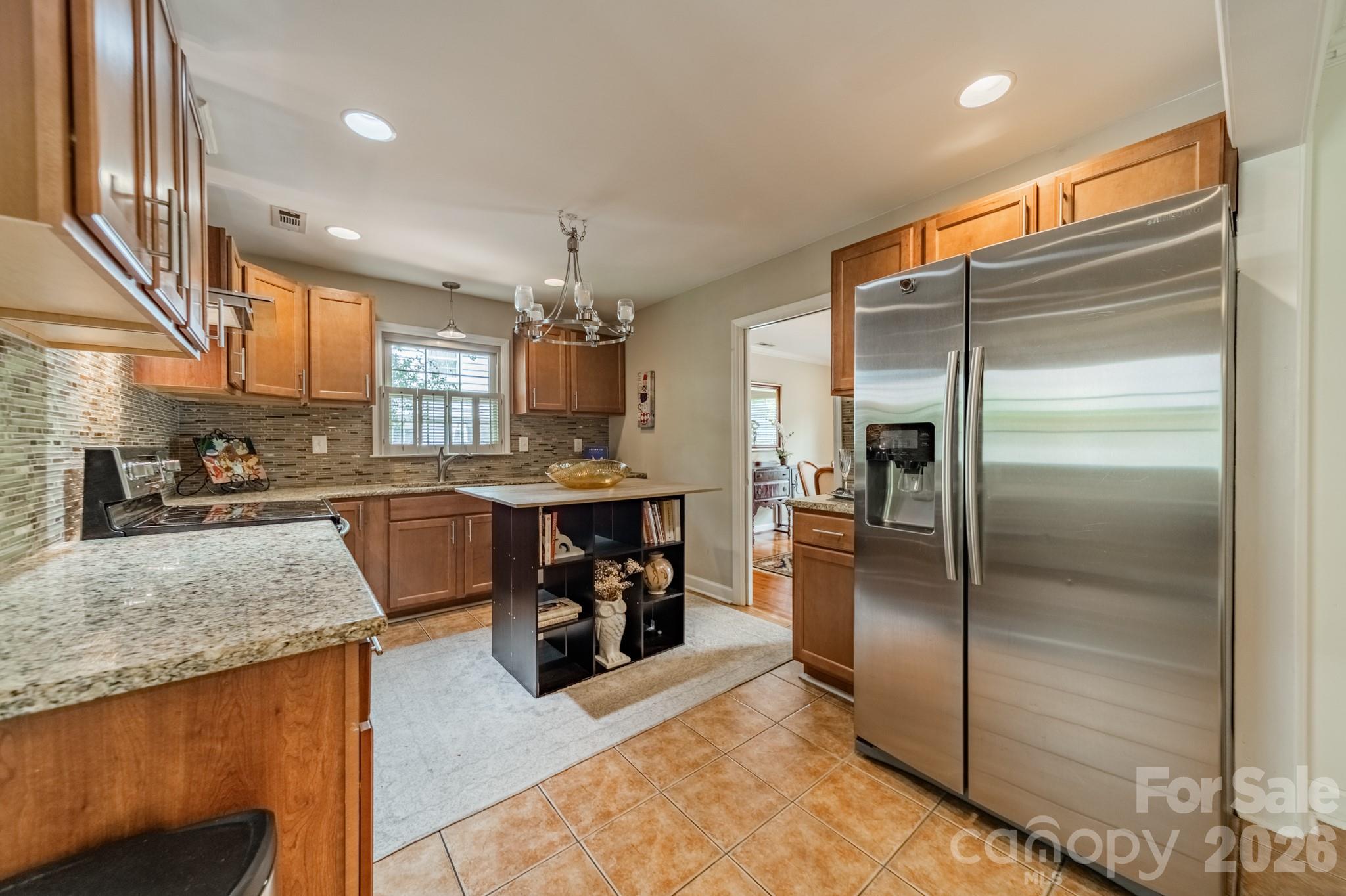 5522 Sharon Road Property Photo 6