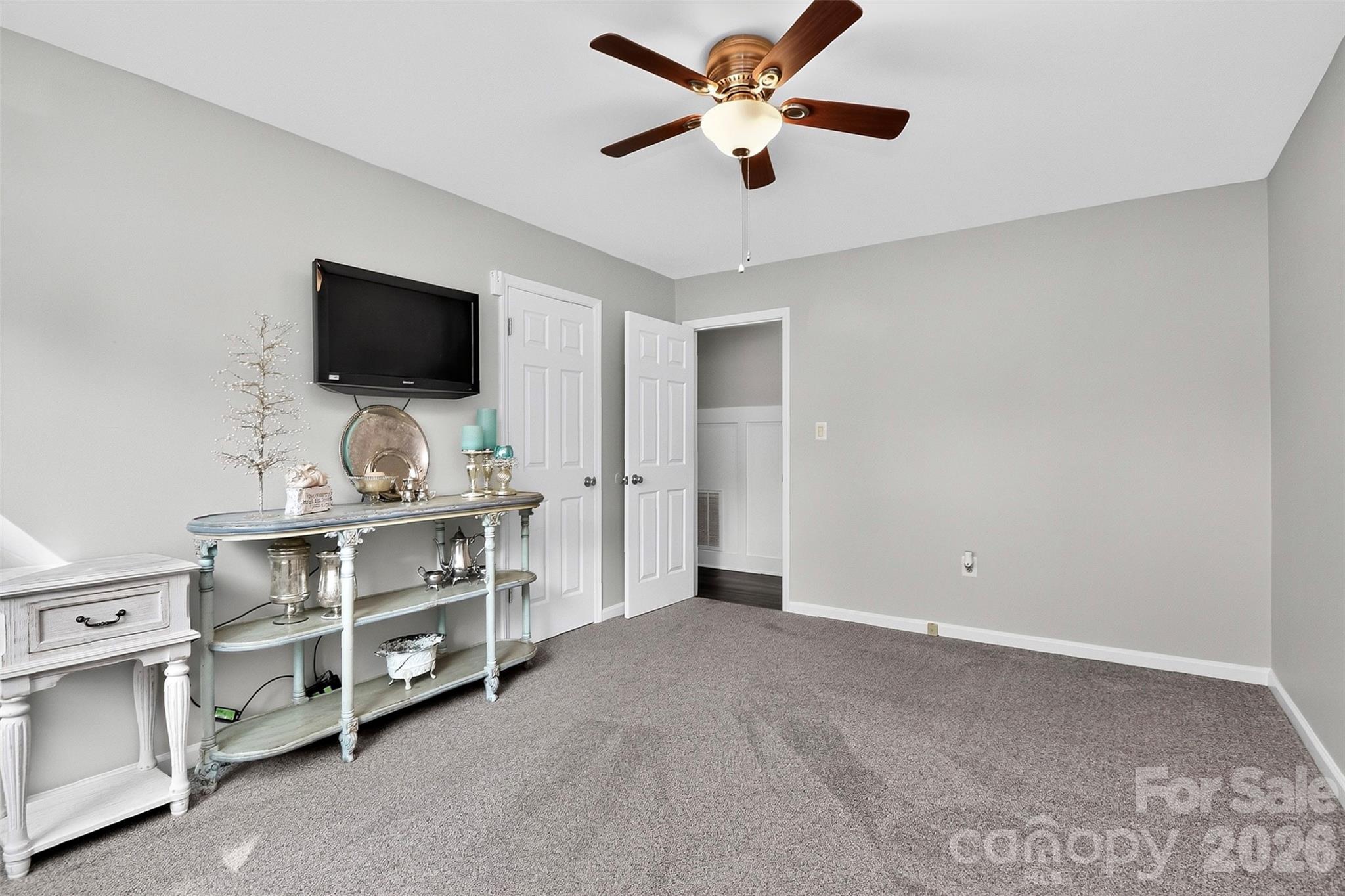 216 Hillside Avenue 36-38 Property Photo 27