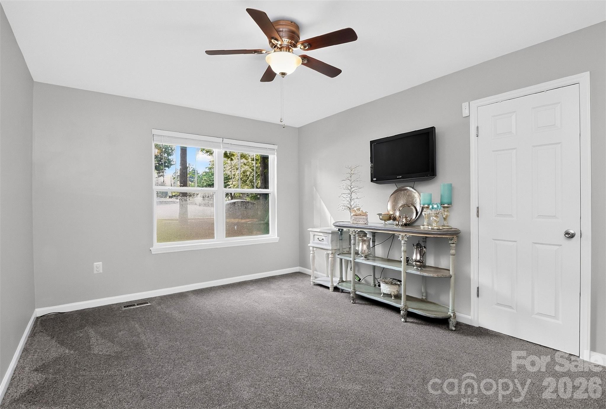 216 Hillside Avenue 36-38 Property Photo 28