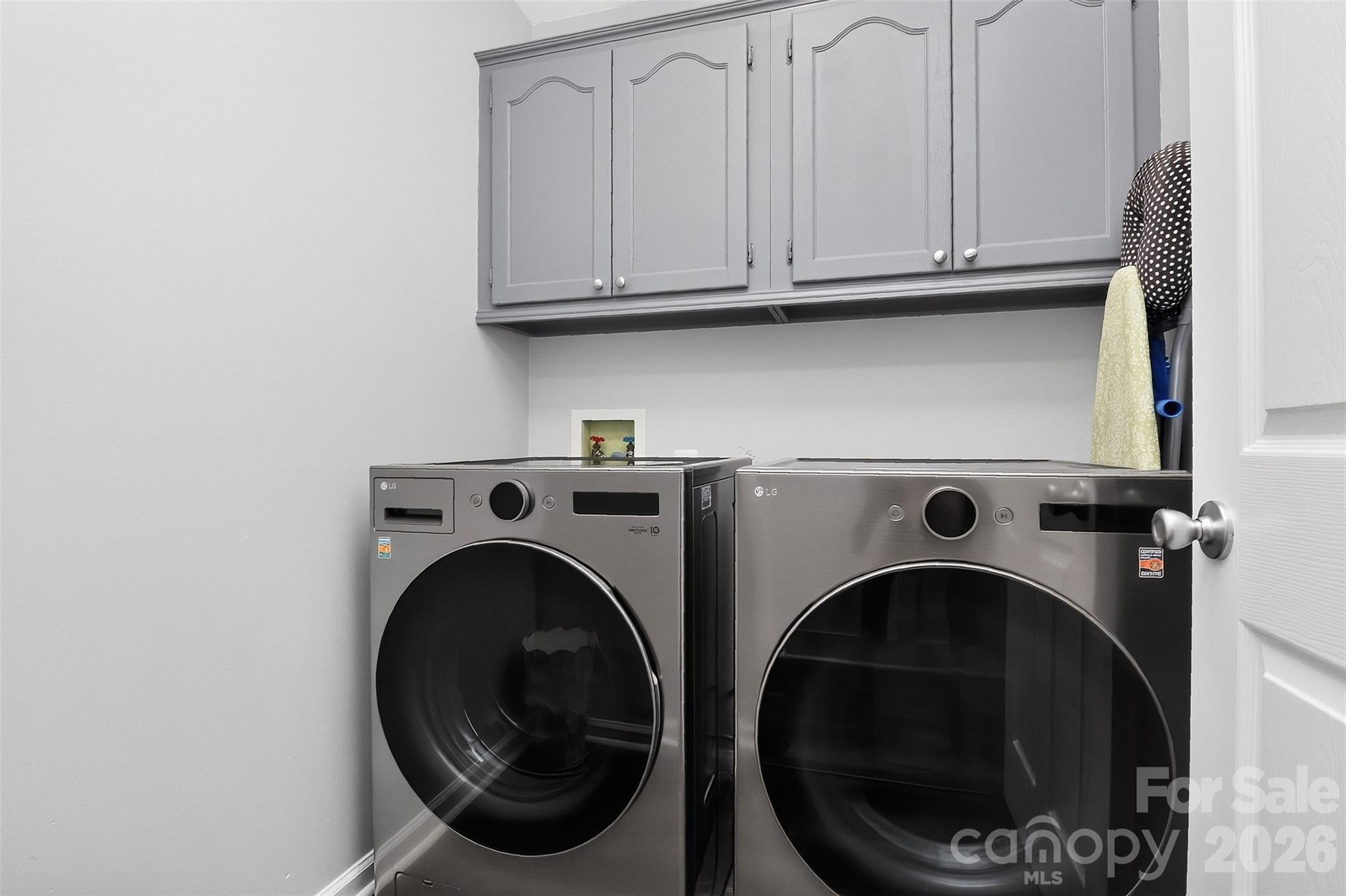 216 Hillside Avenue 36-38 Property Photo 29