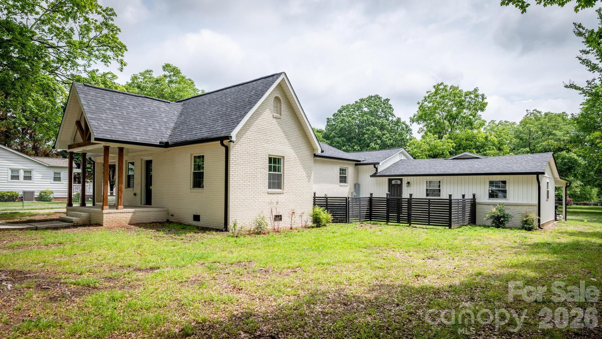 1225 Old Charlotte Road Property Photo 3