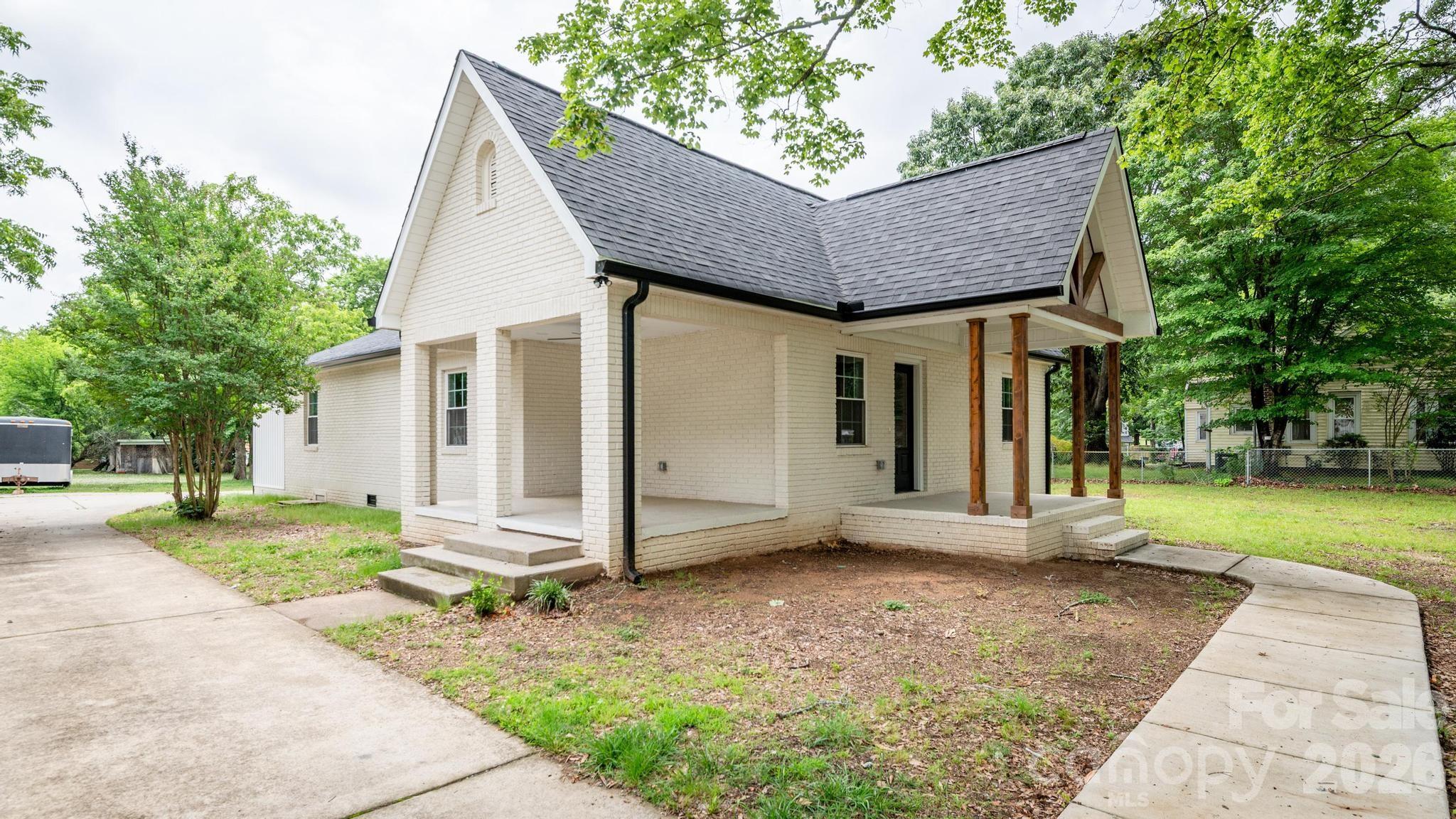 1225 Old Charlotte Road Property Photo 4