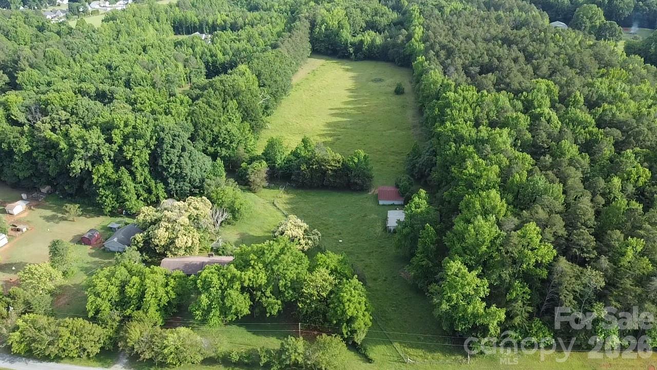 713 Eastbend Lane Property Photo 18
