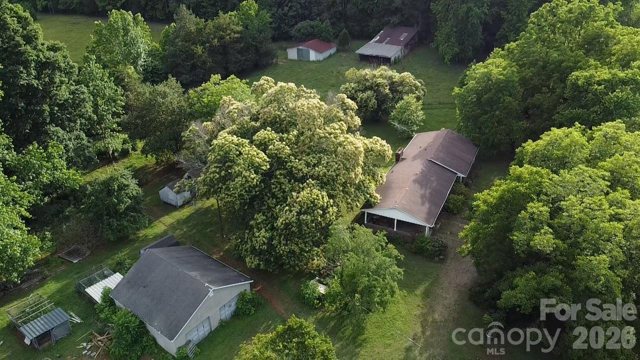 713 Eastbend Lane Property Photo 23