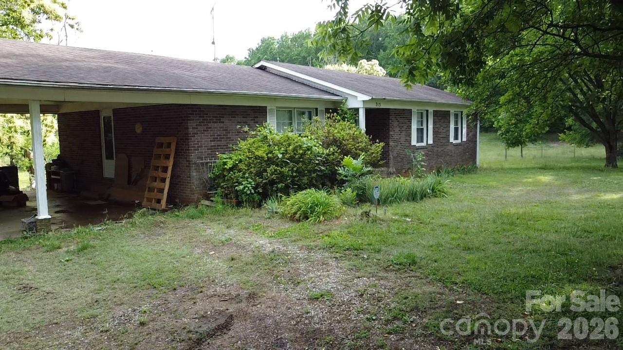 713 Eastbend Lane Property Photo 27