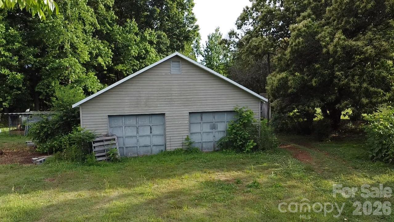 713 Eastbend Lane Property Photo 32