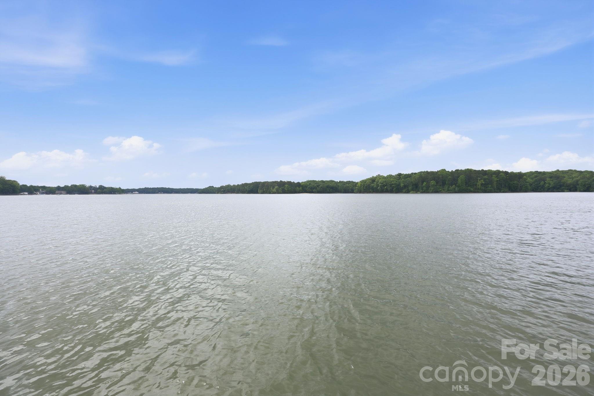 420 Skysail Road Property Photo 2