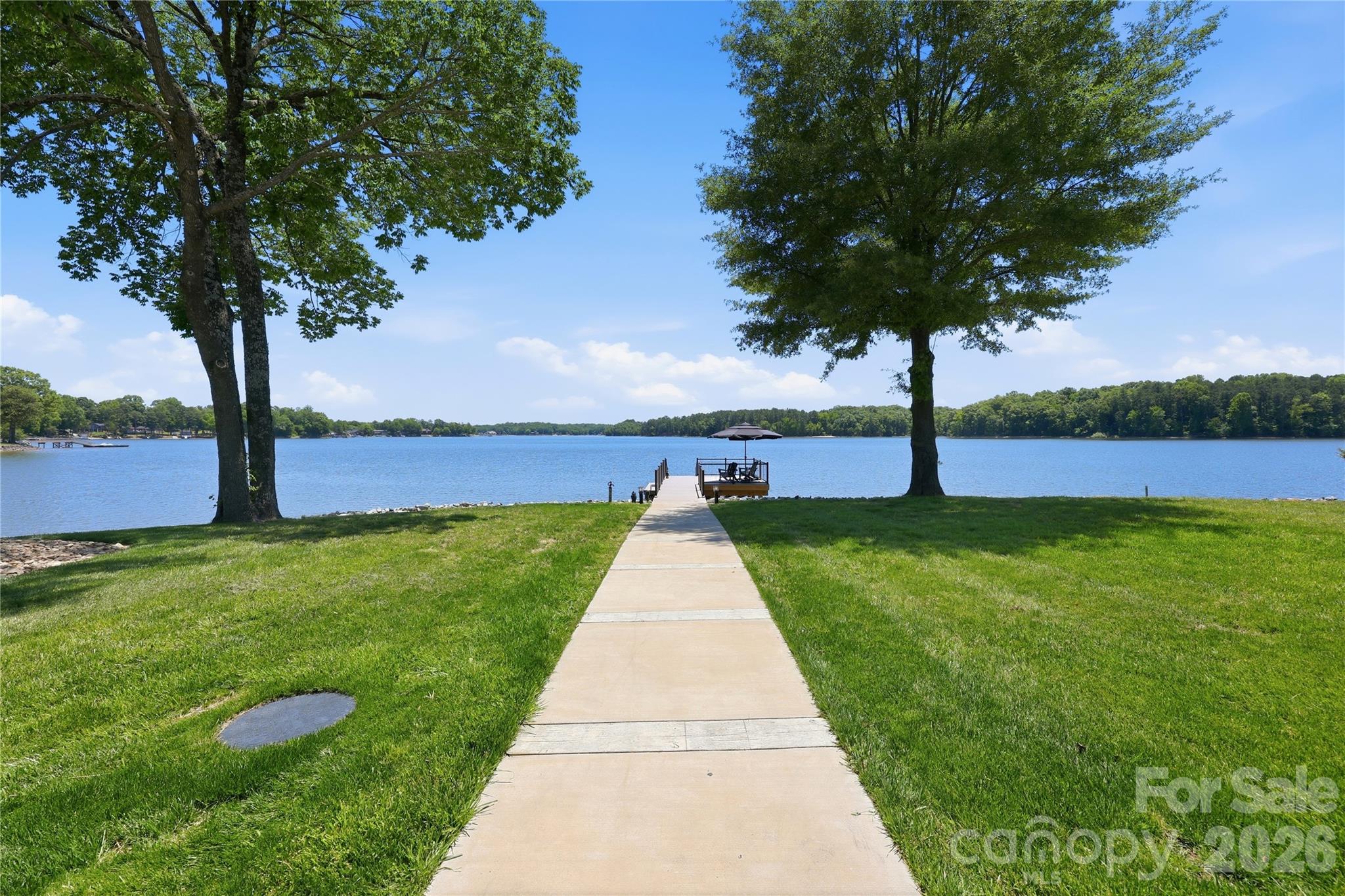 420 Skysail Road Property Photo 6