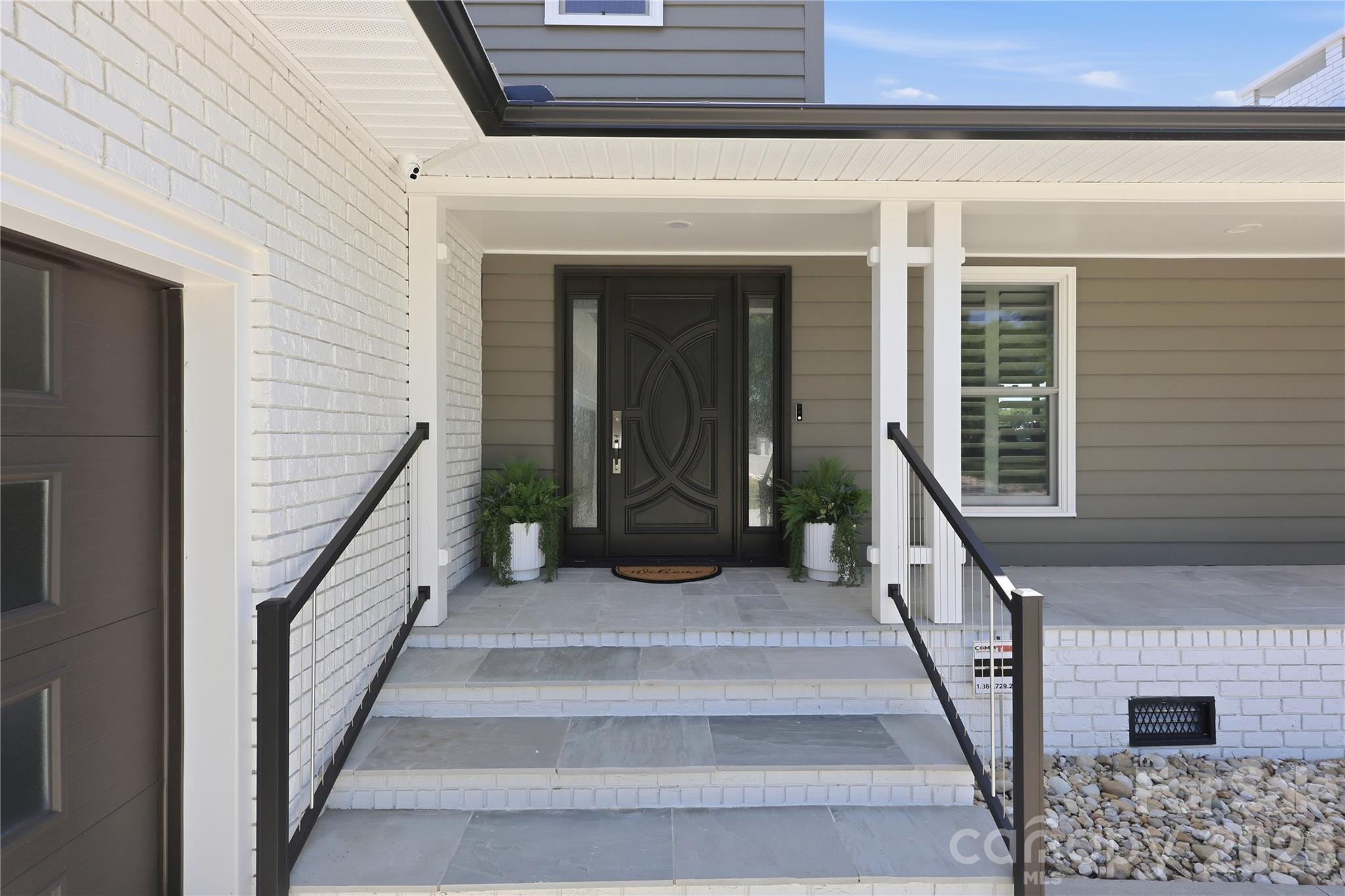 420 Skysail Road Property Photo 12