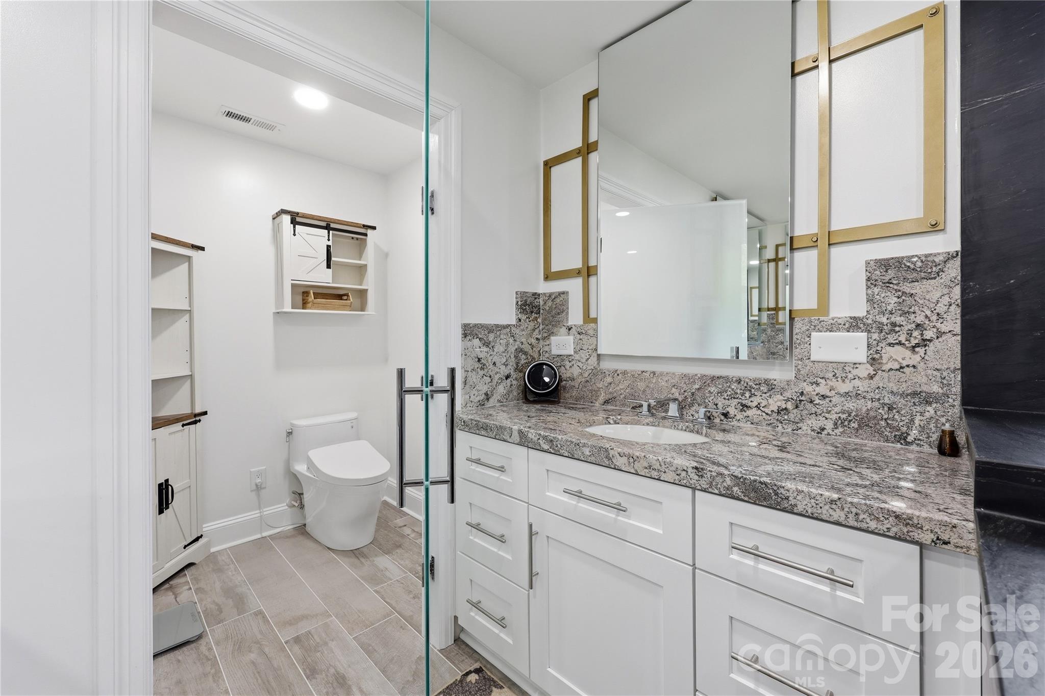 420 Skysail Road Property Photo 28