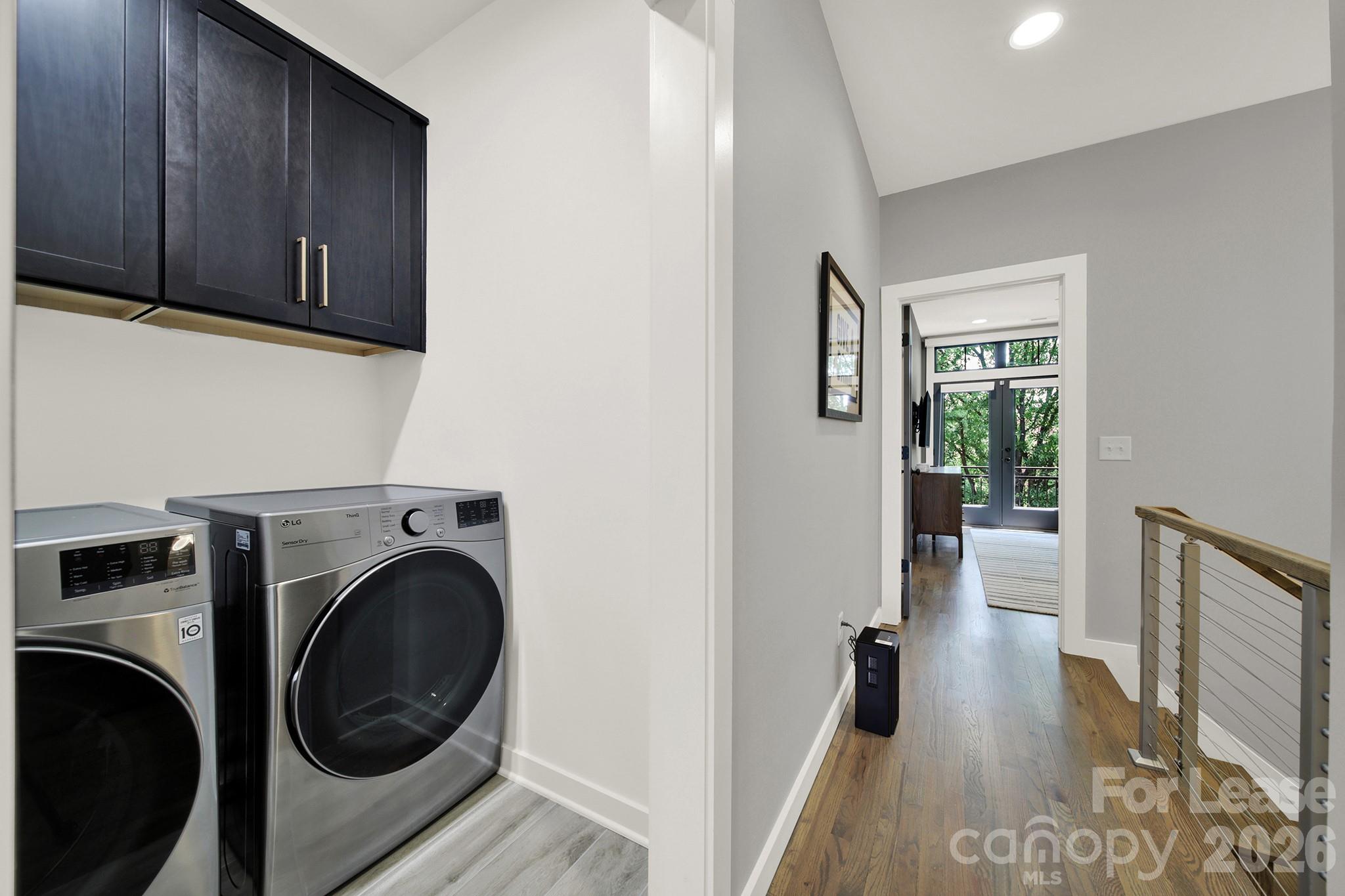 428 E 33rd Street Property Photo 20