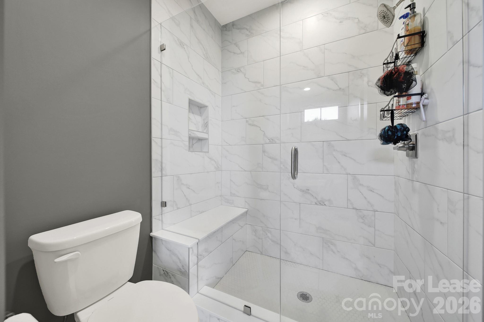 428 E 33rd Street Property Photo 24