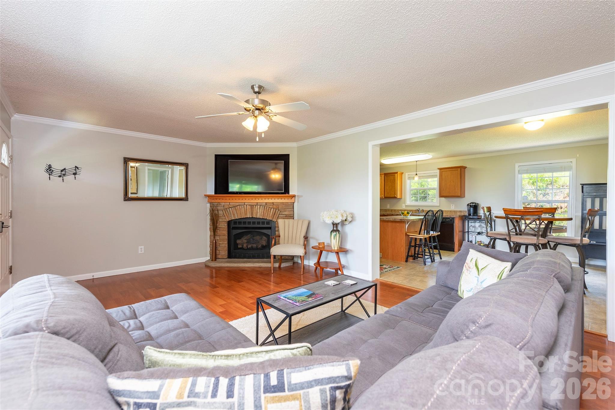 25 Inglescott Way Property Photo 5