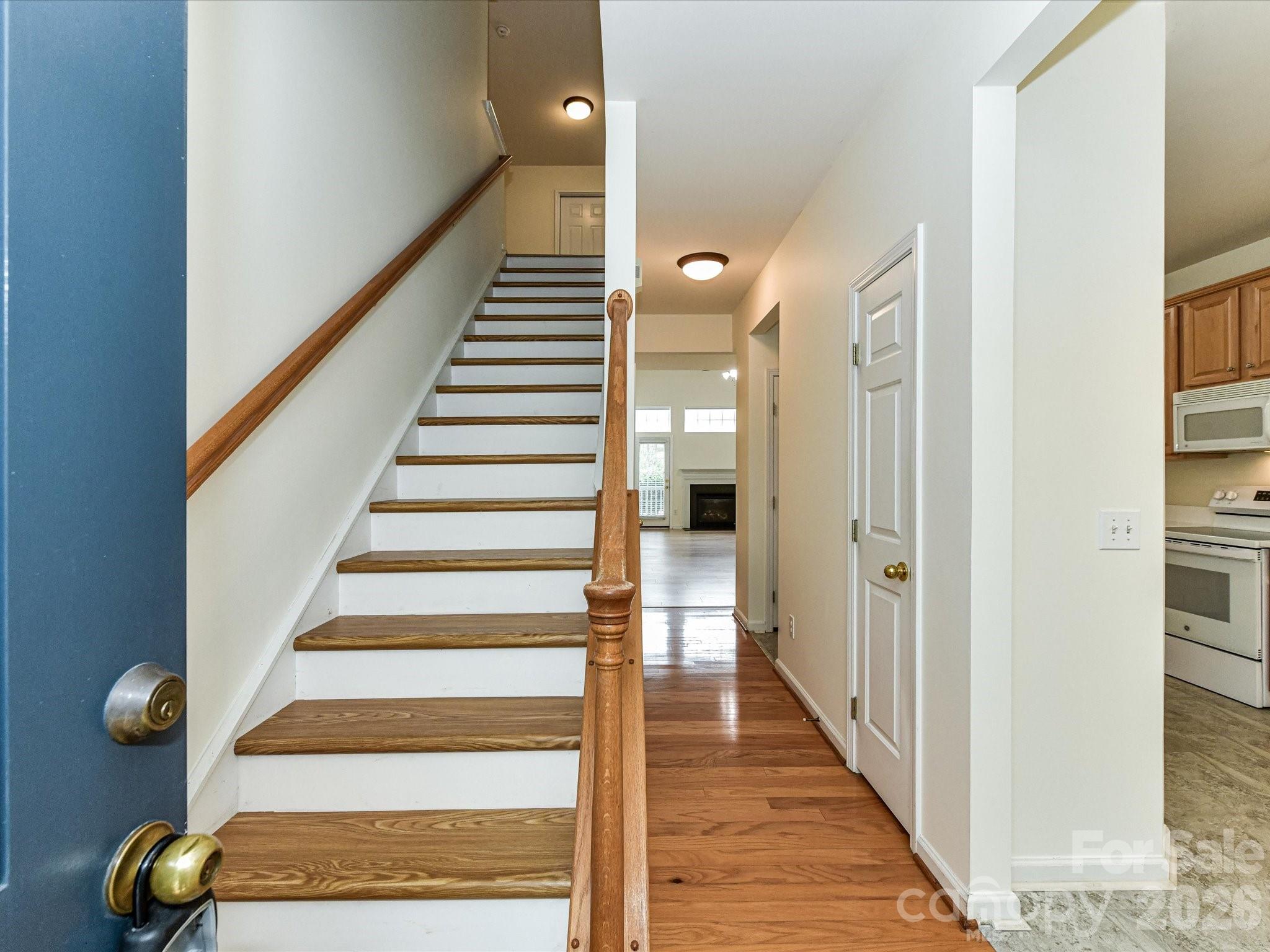 615 Colbert Way Property Photo 6