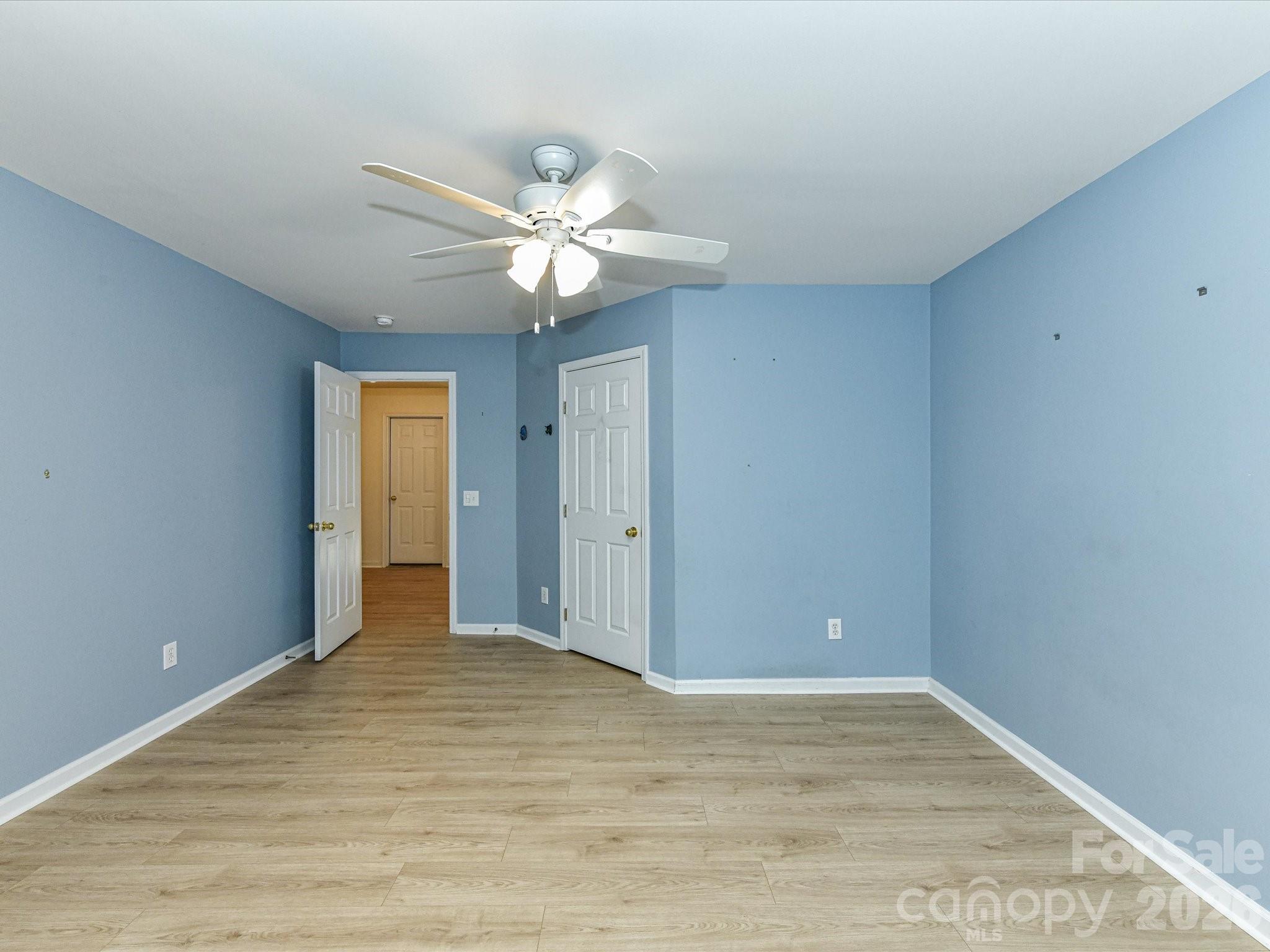 615 Colbert Way Property Photo 35