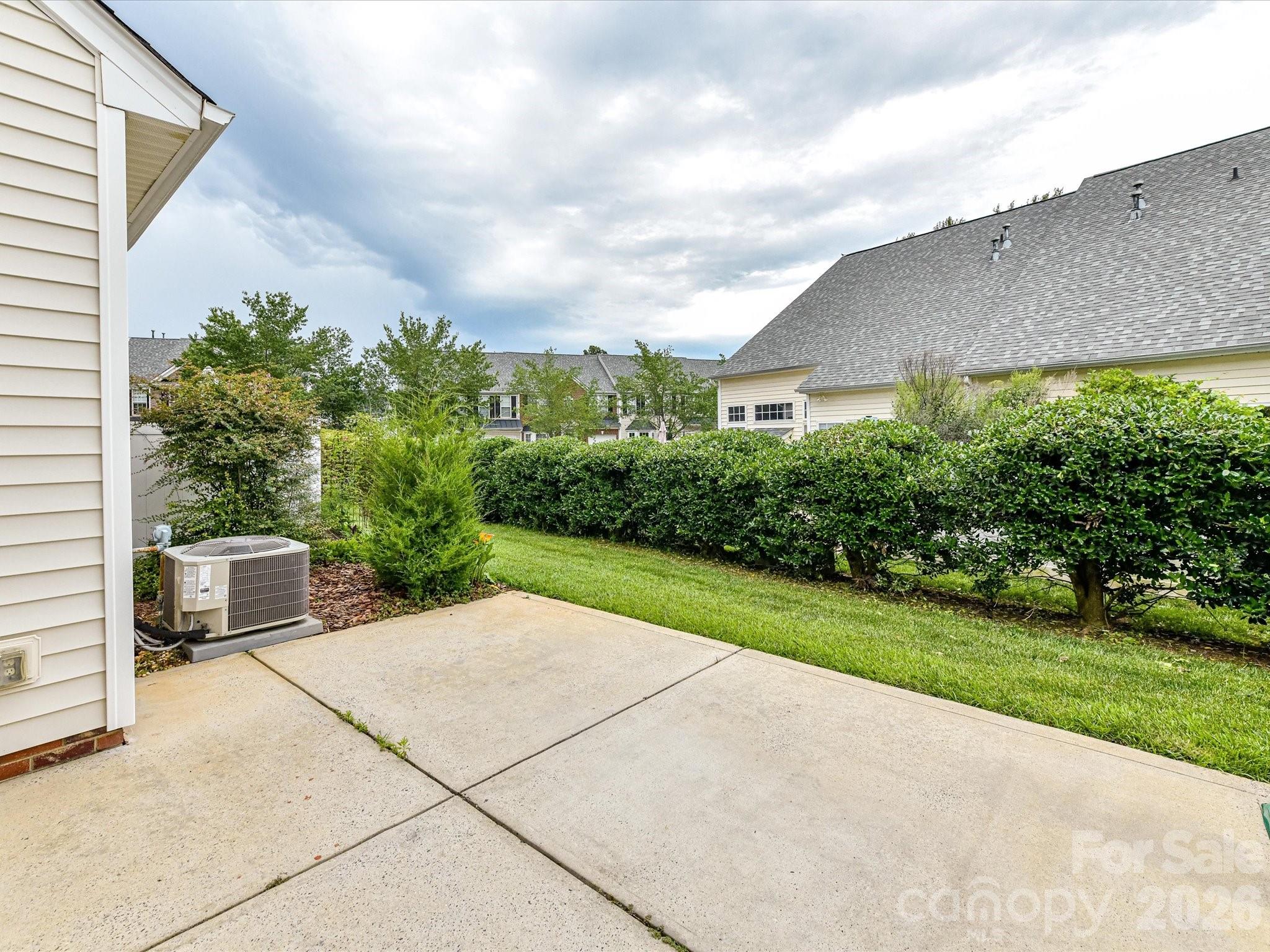615 Colbert Way Property Photo 40