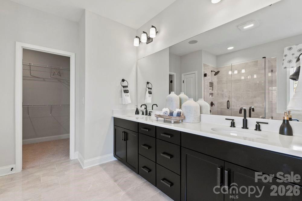 1706 Hubert Graham Way Property Photo 14