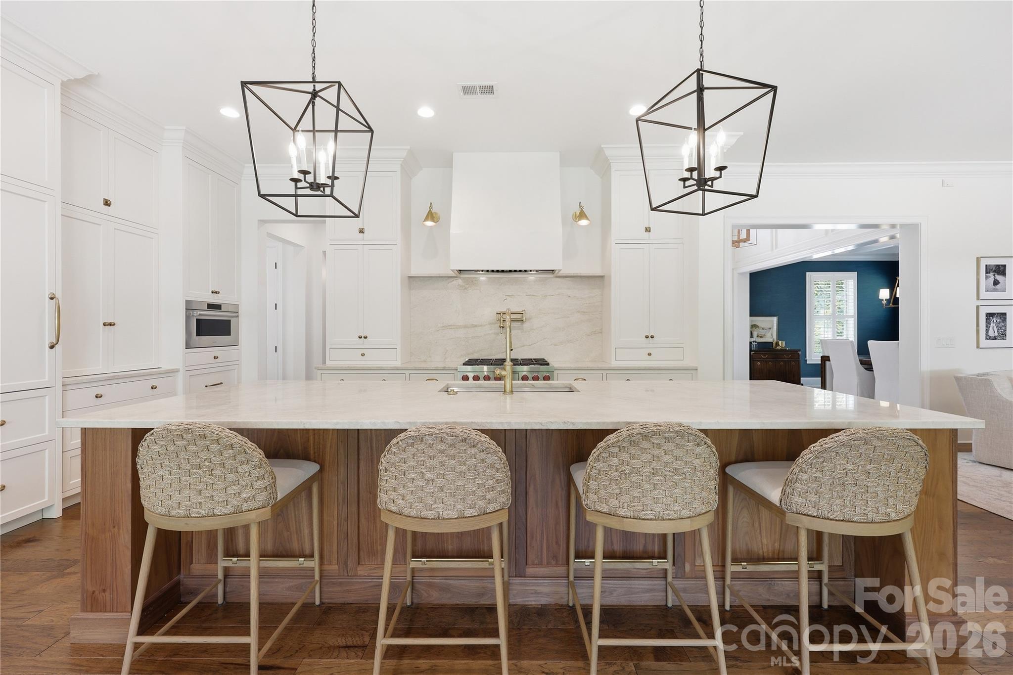 2082 Tatton Hall Road 448 Property Photo 10