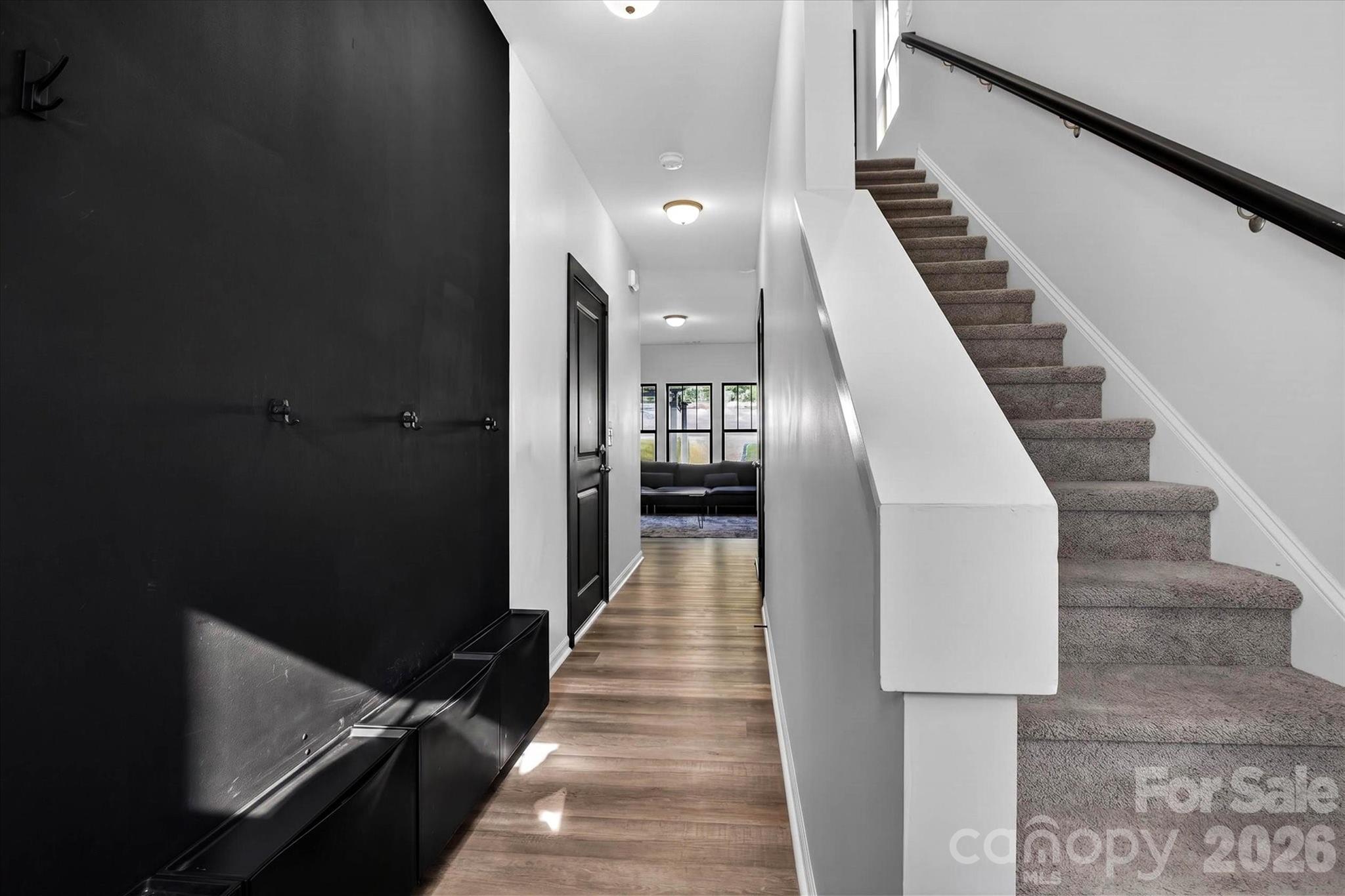548 Kingsway Circle Property Photo 10