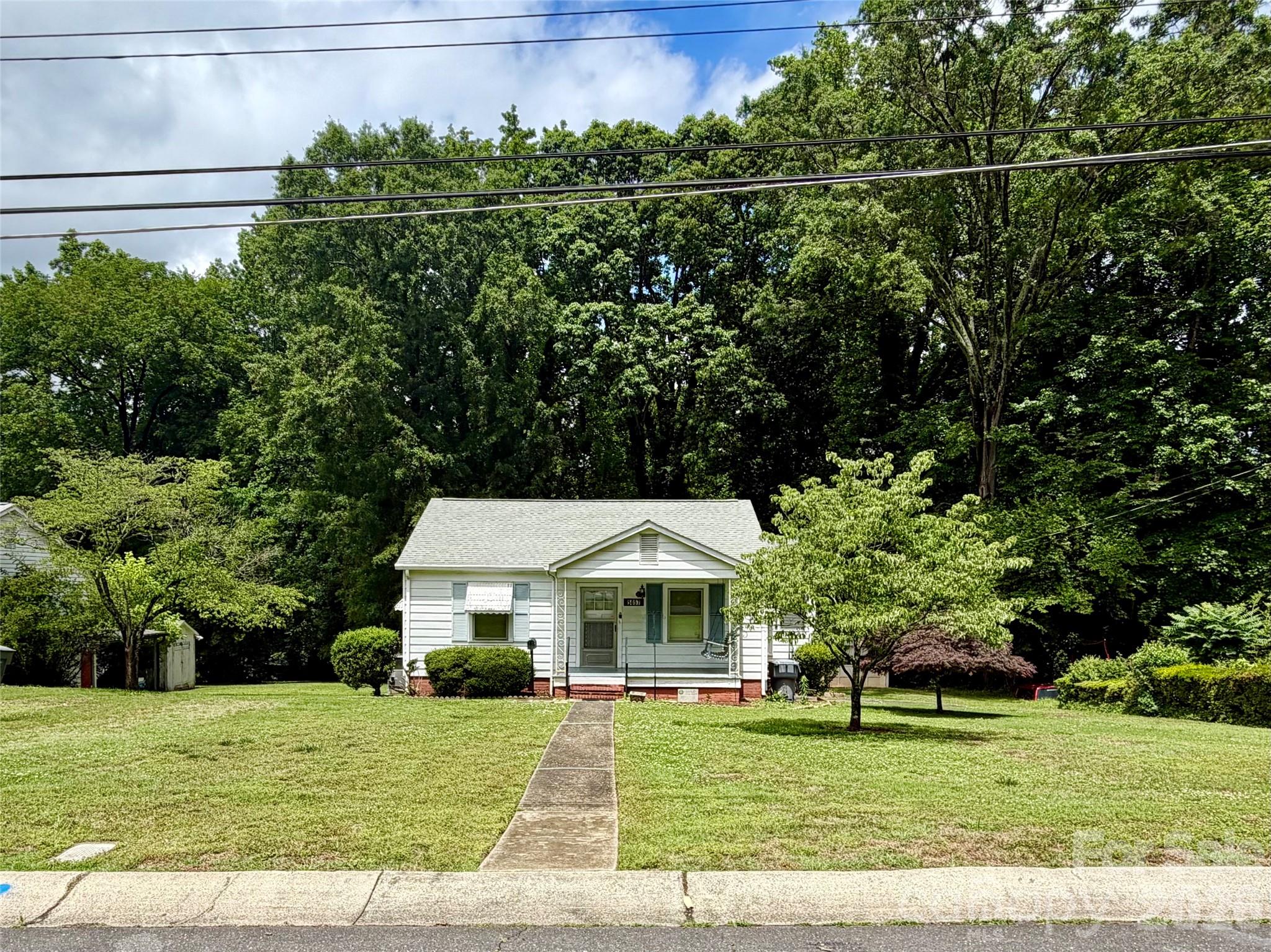 5057 Erickson Road Property Photo 1