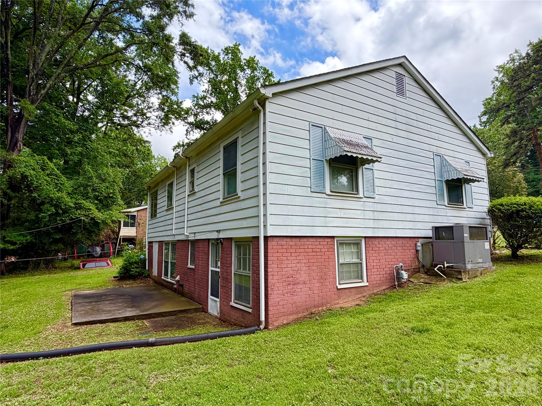 5057 Erickson Road Property Photo 4