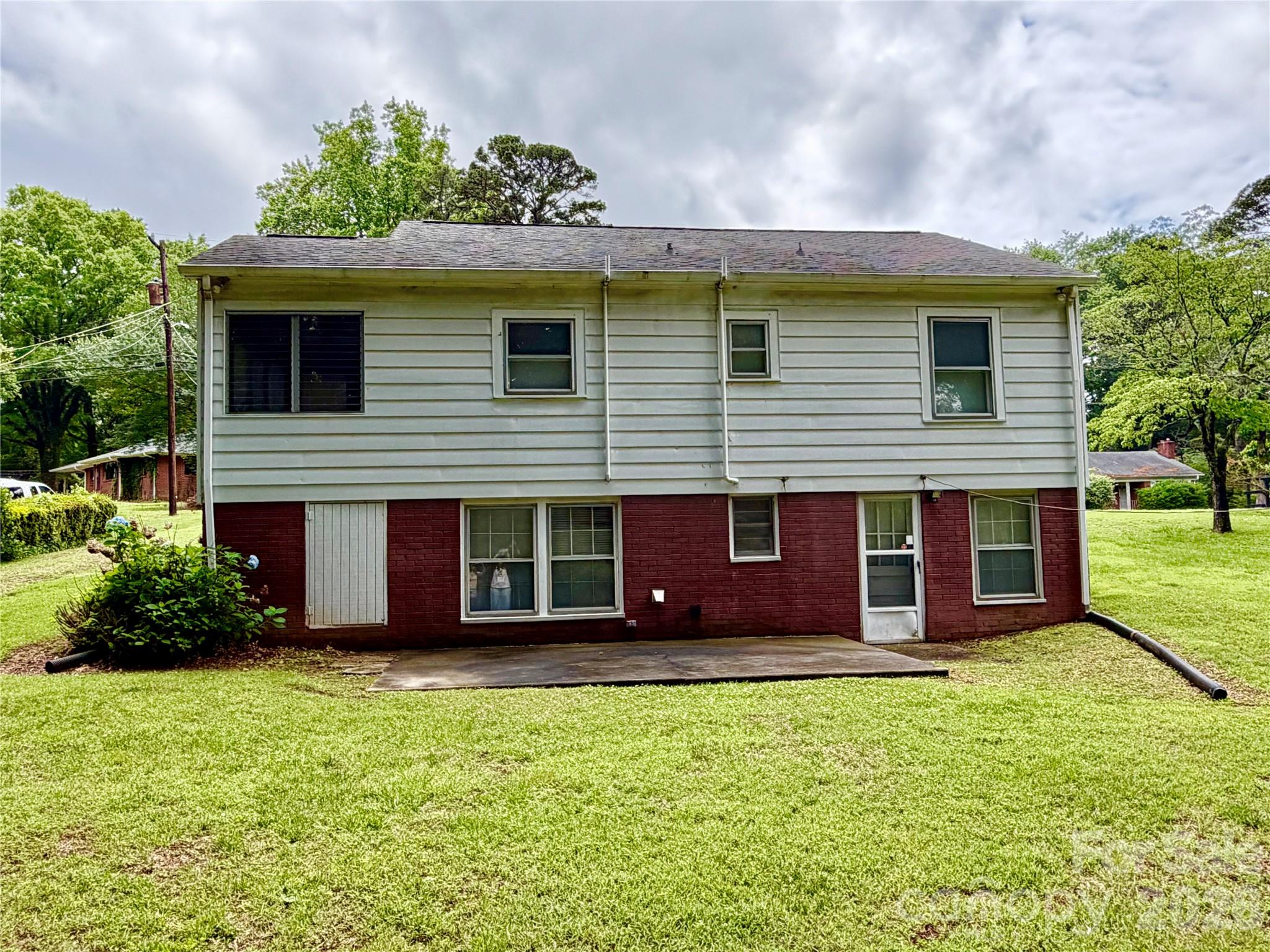 5057 Erickson Road Property Photo 5