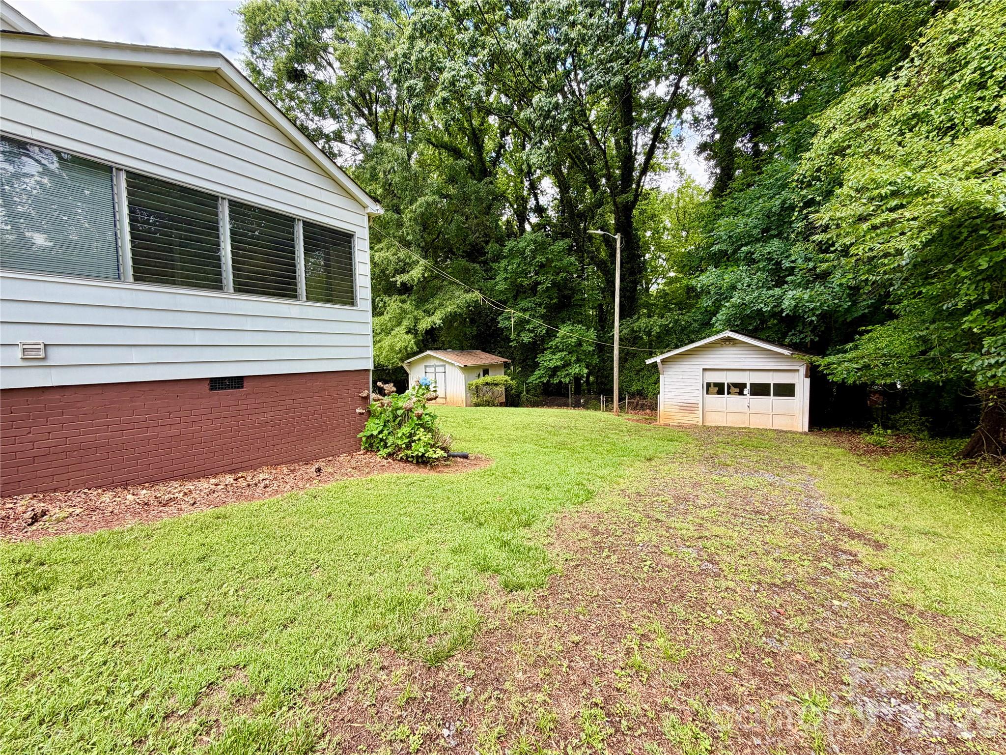 5057 Erickson Road Property Photo 8