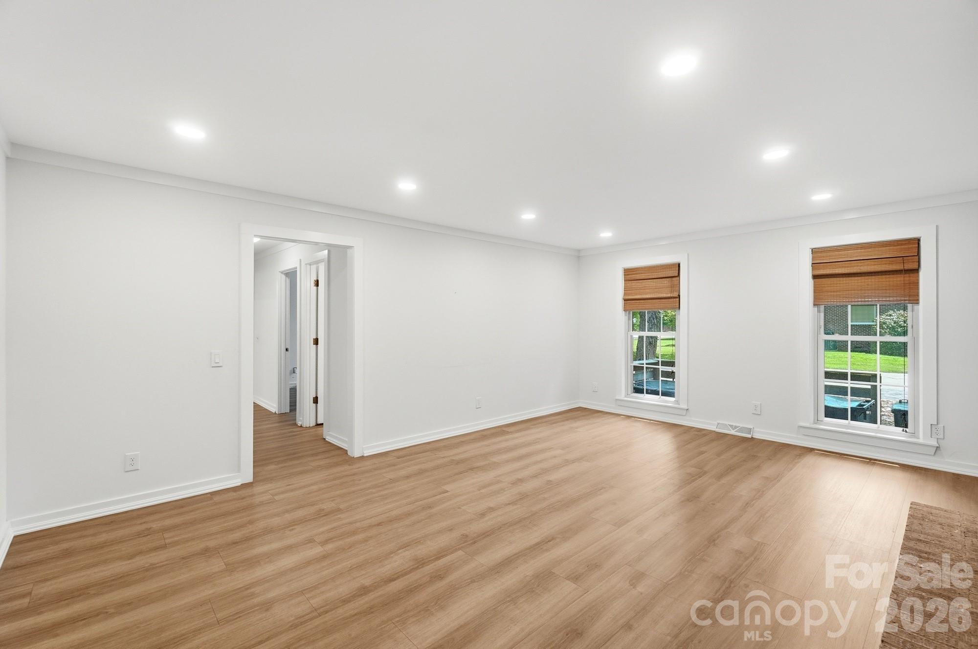 4020 Glen Haven Drive Property Photo 11