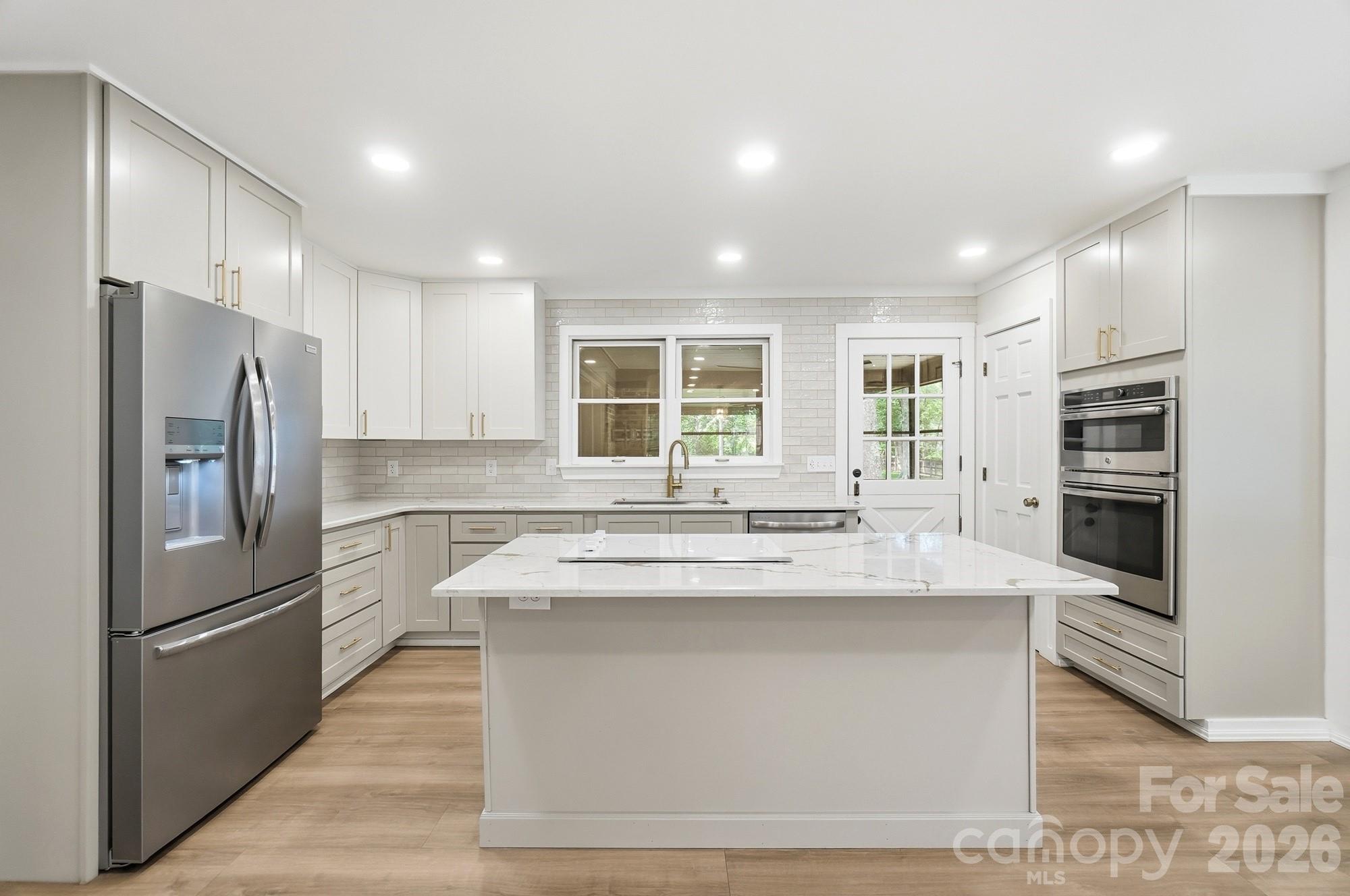4020 Glen Haven Drive Property Photo 12