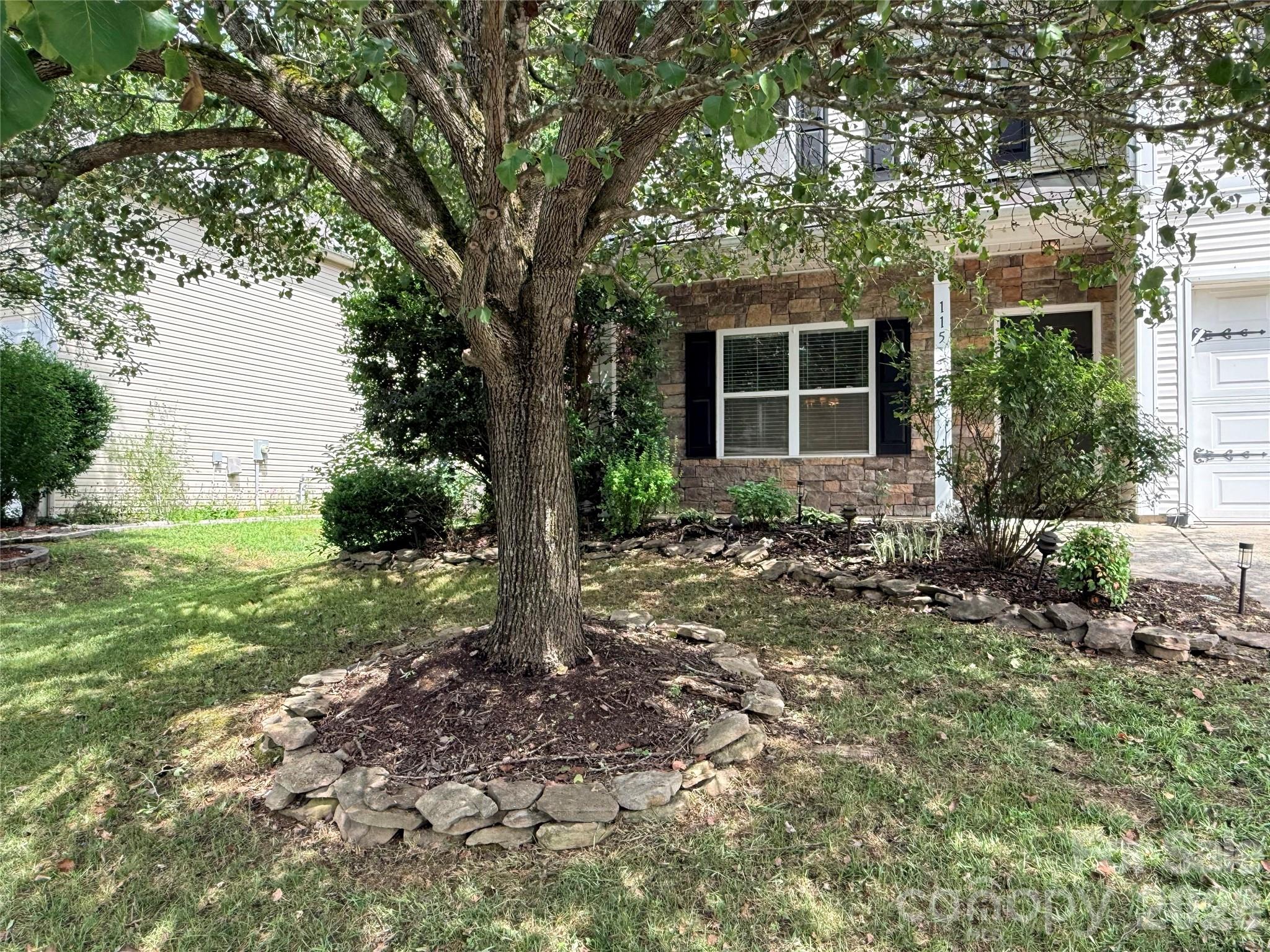 115 Thorsen Drive Property Photo 3