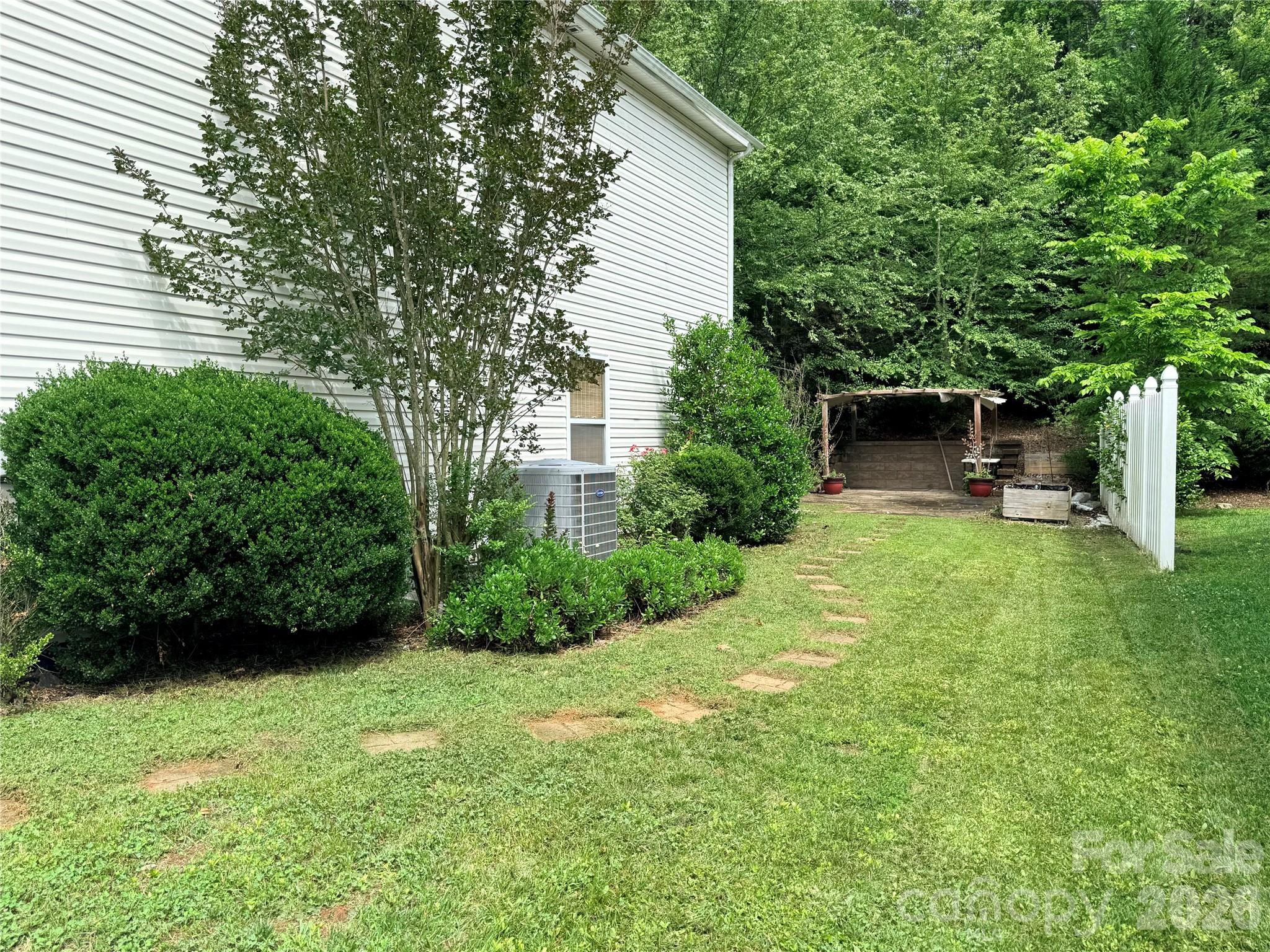 115 Thorsen Drive Property Photo 8