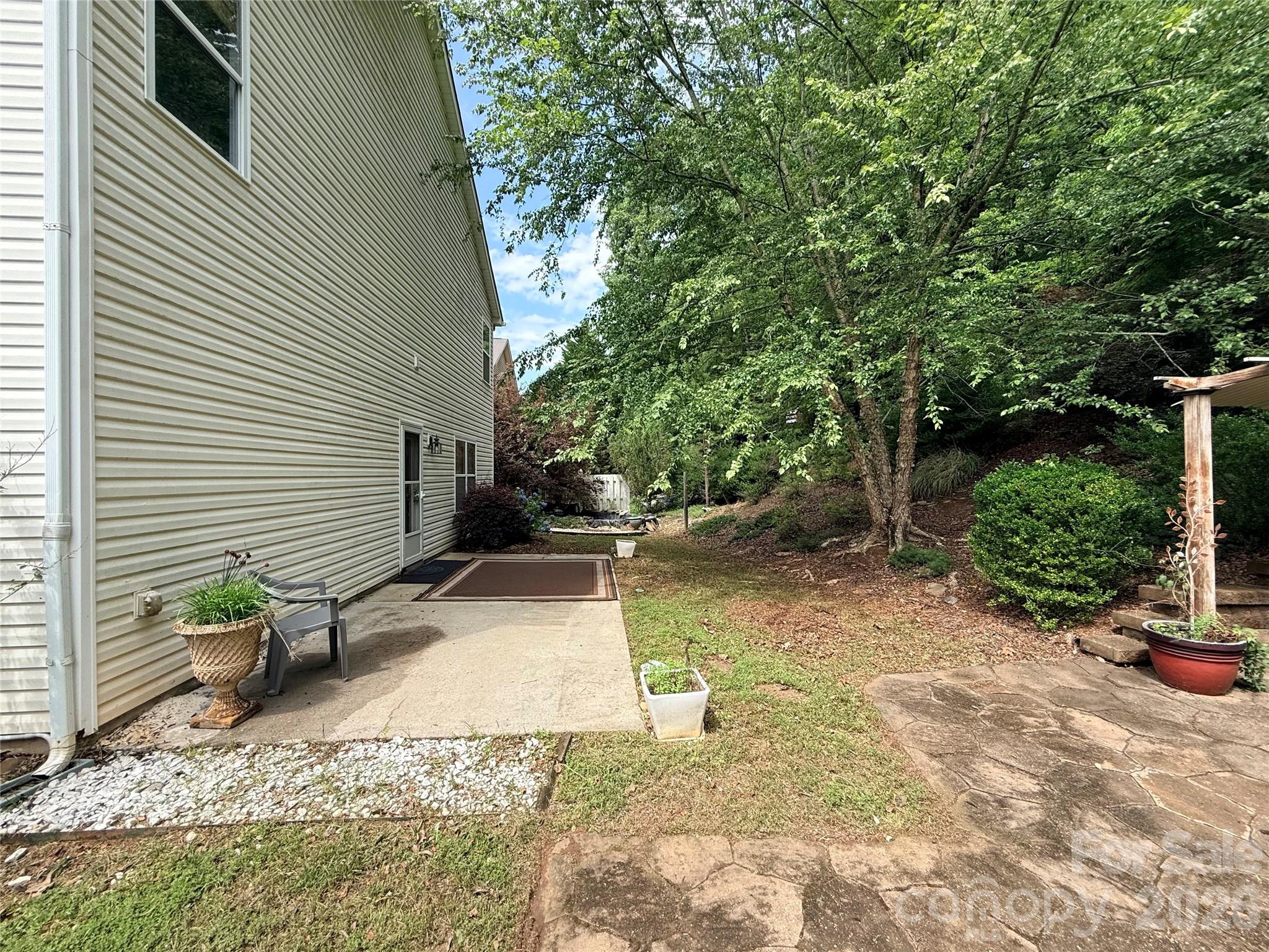 115 Thorsen Drive Property Photo 9