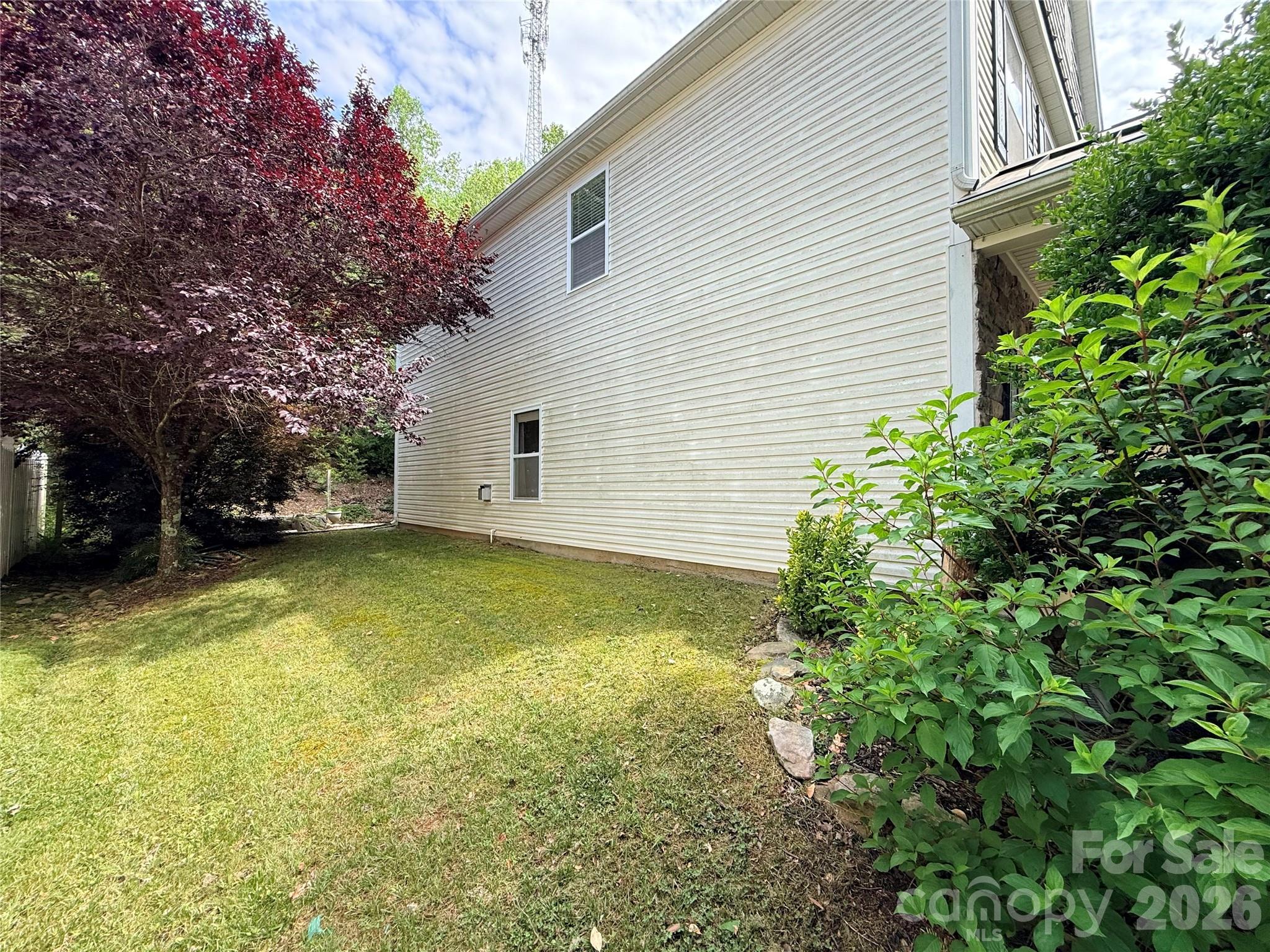 115 Thorsen Drive Property Photo 14