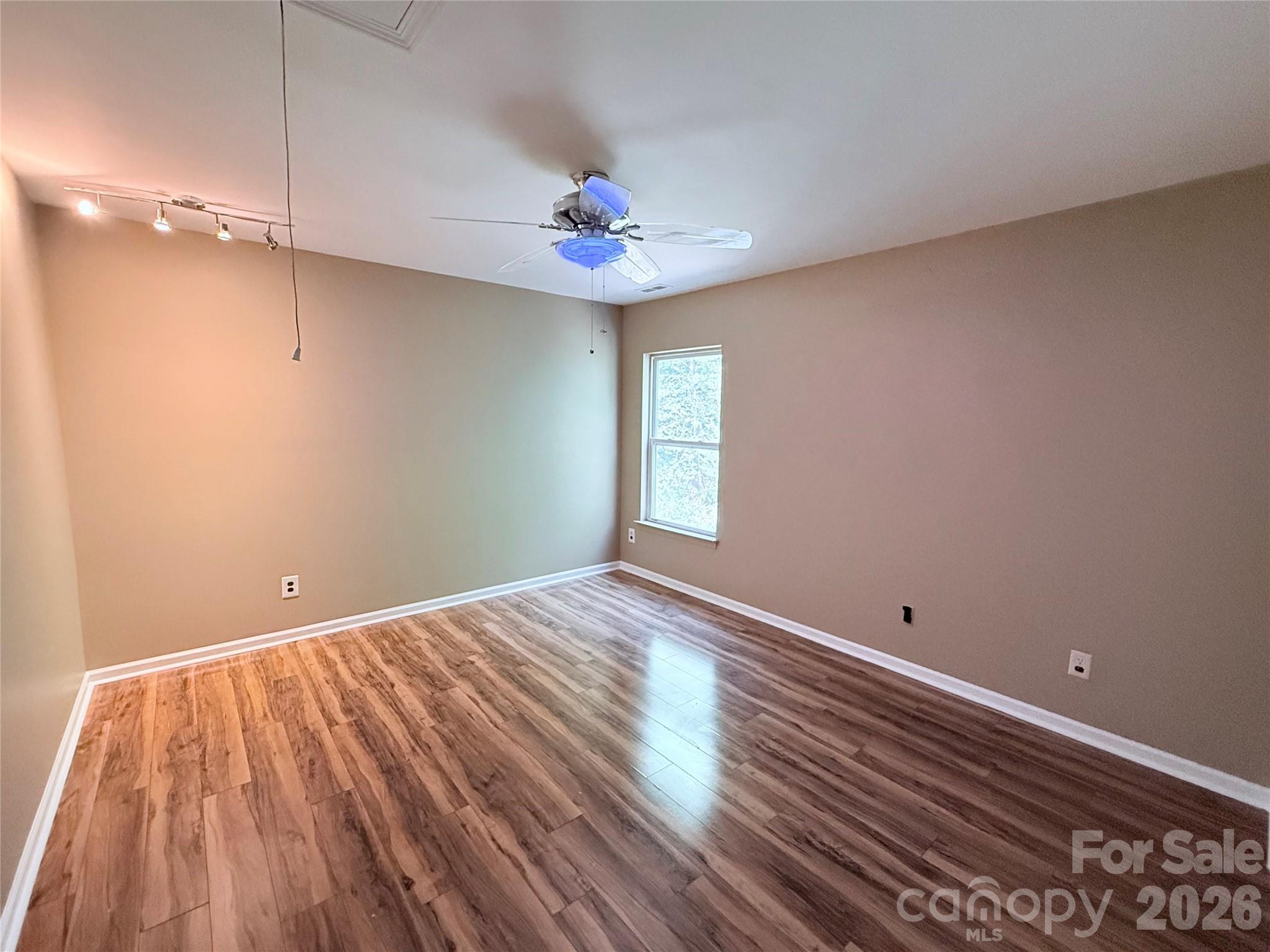115 Thorsen Drive Property Photo 38