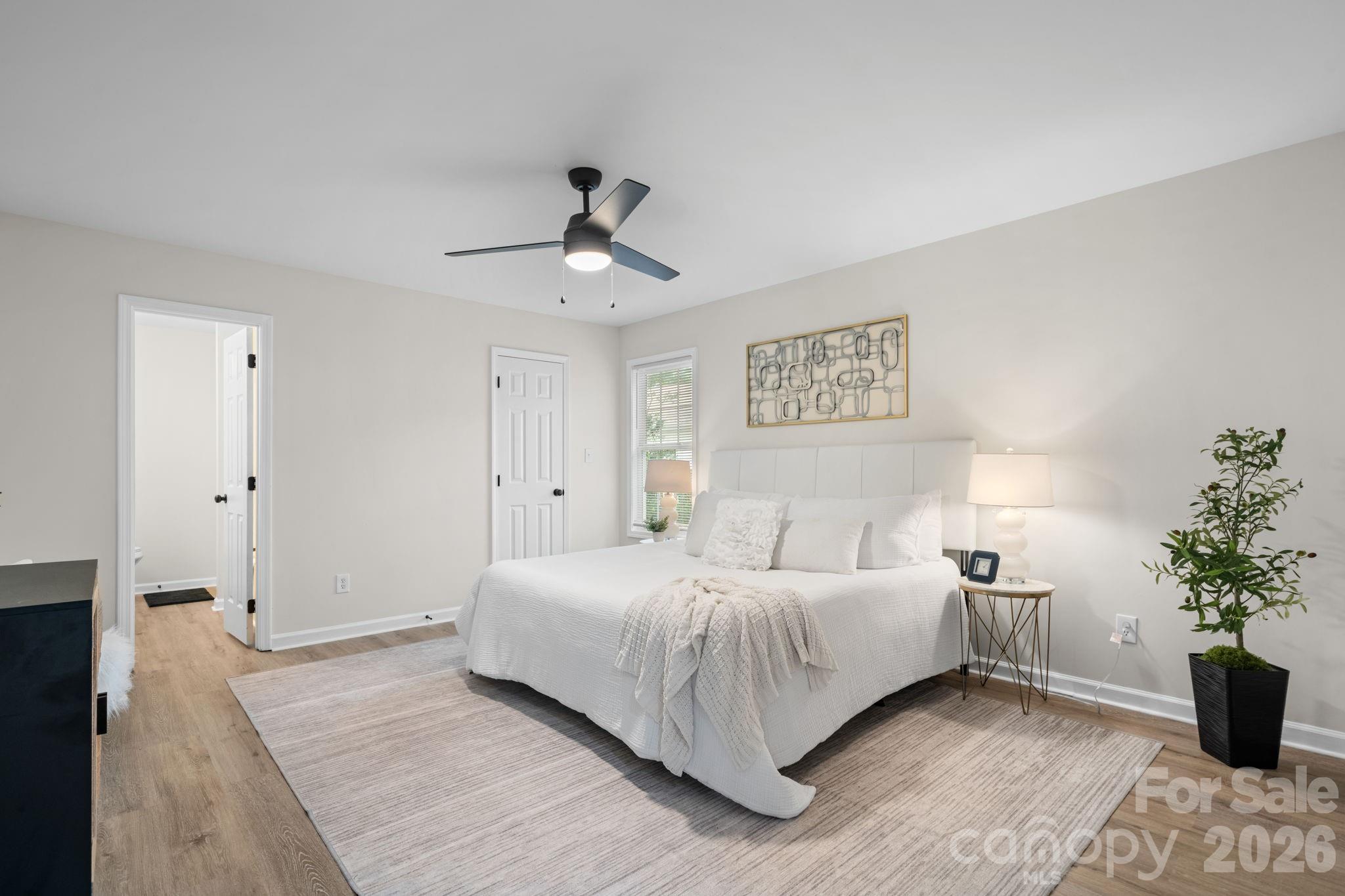 208 S B Avenue Property Photo 12