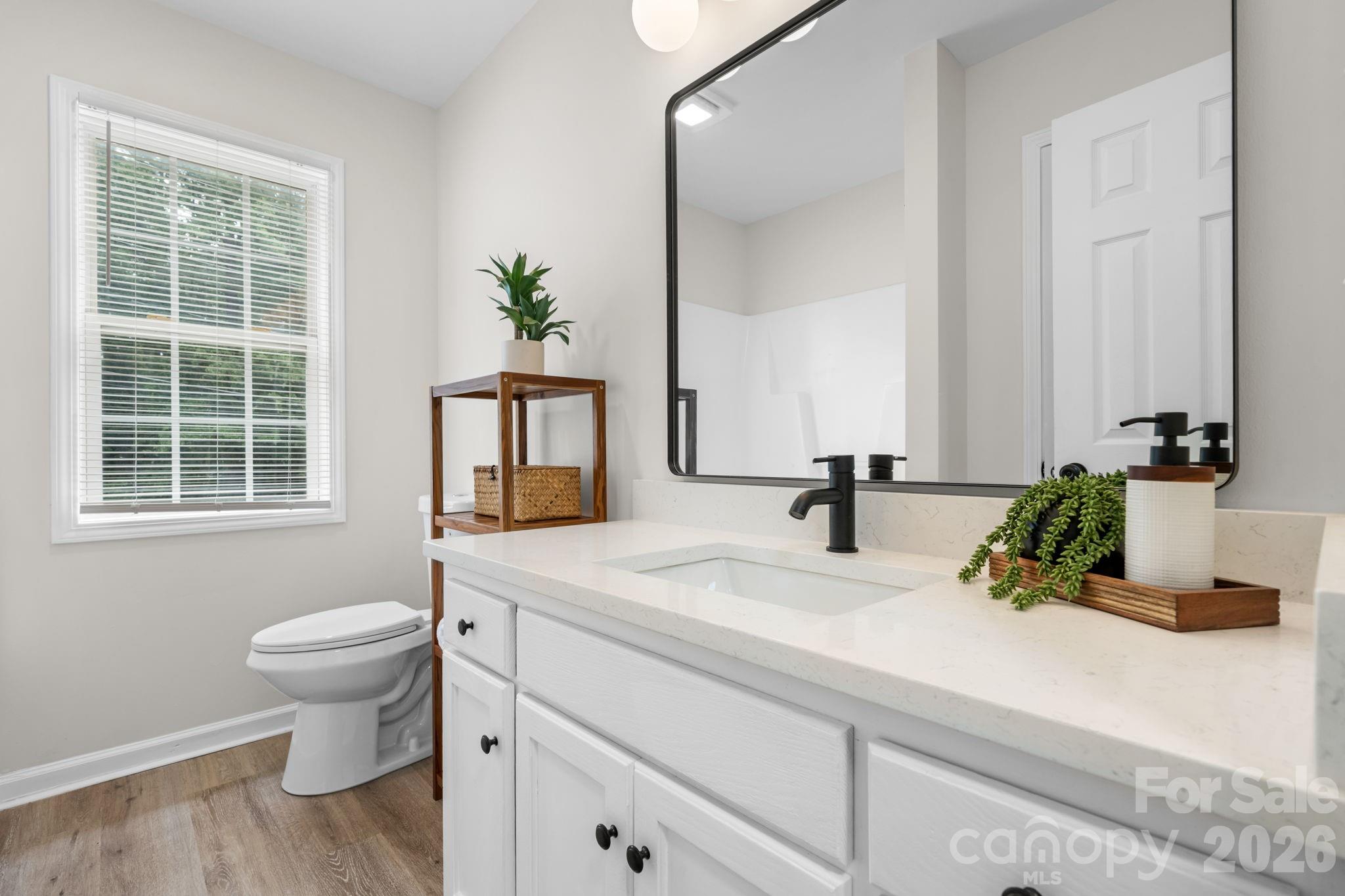 208 S B Avenue Property Photo 18