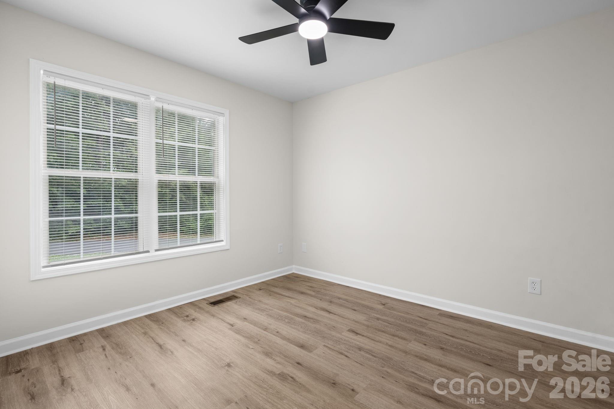 208 S B Avenue Property Photo 19