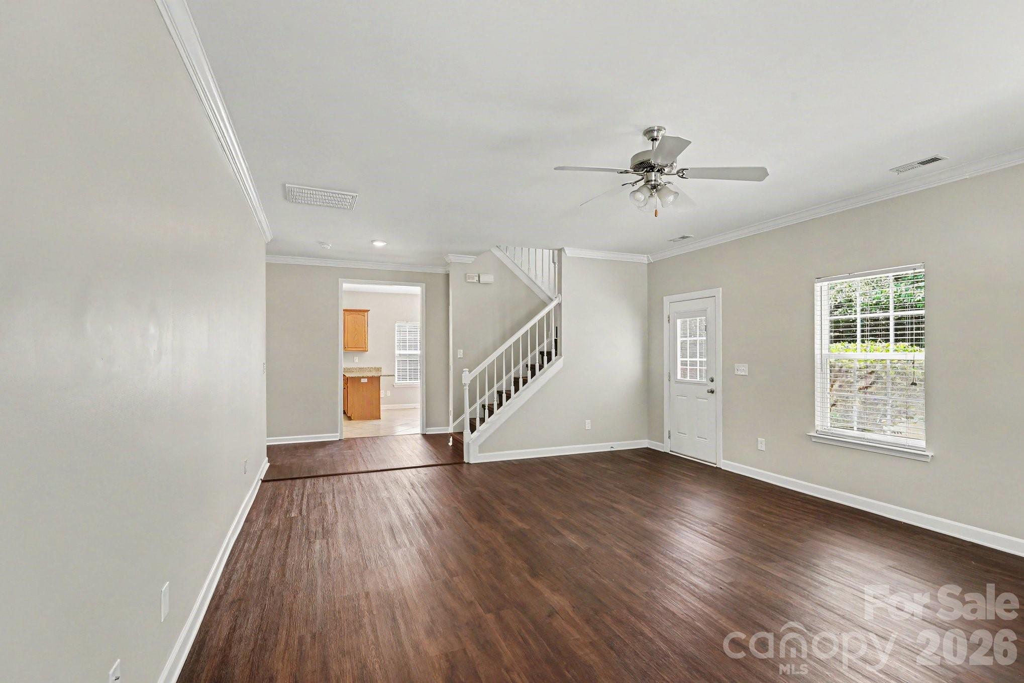 8539 Suttonview Drive Property Photo 4