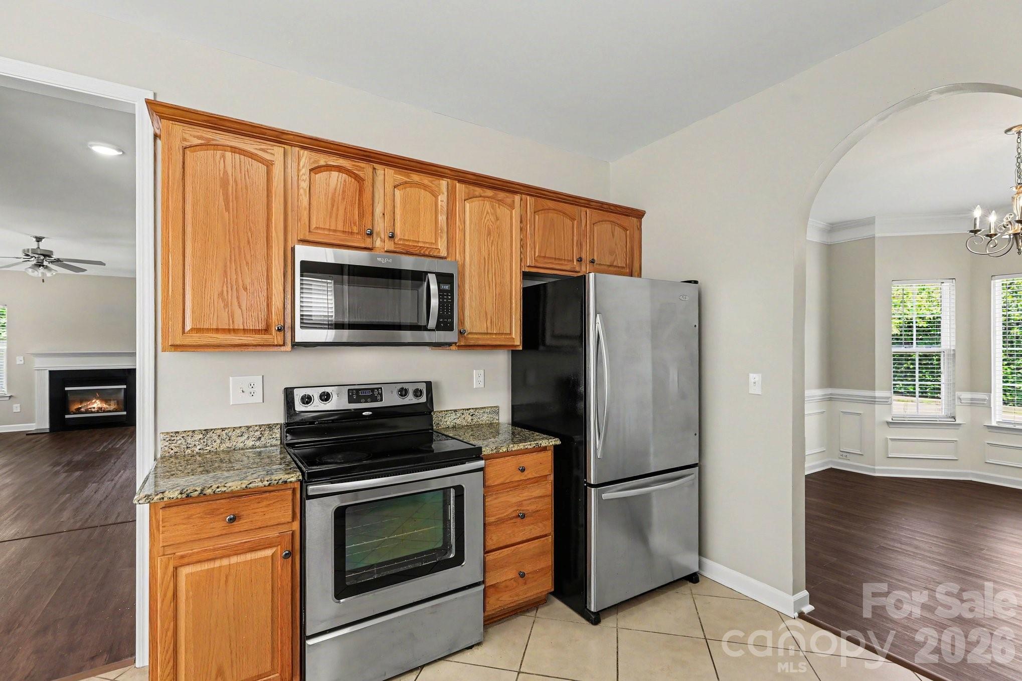 8539 Suttonview Drive Property Photo 8