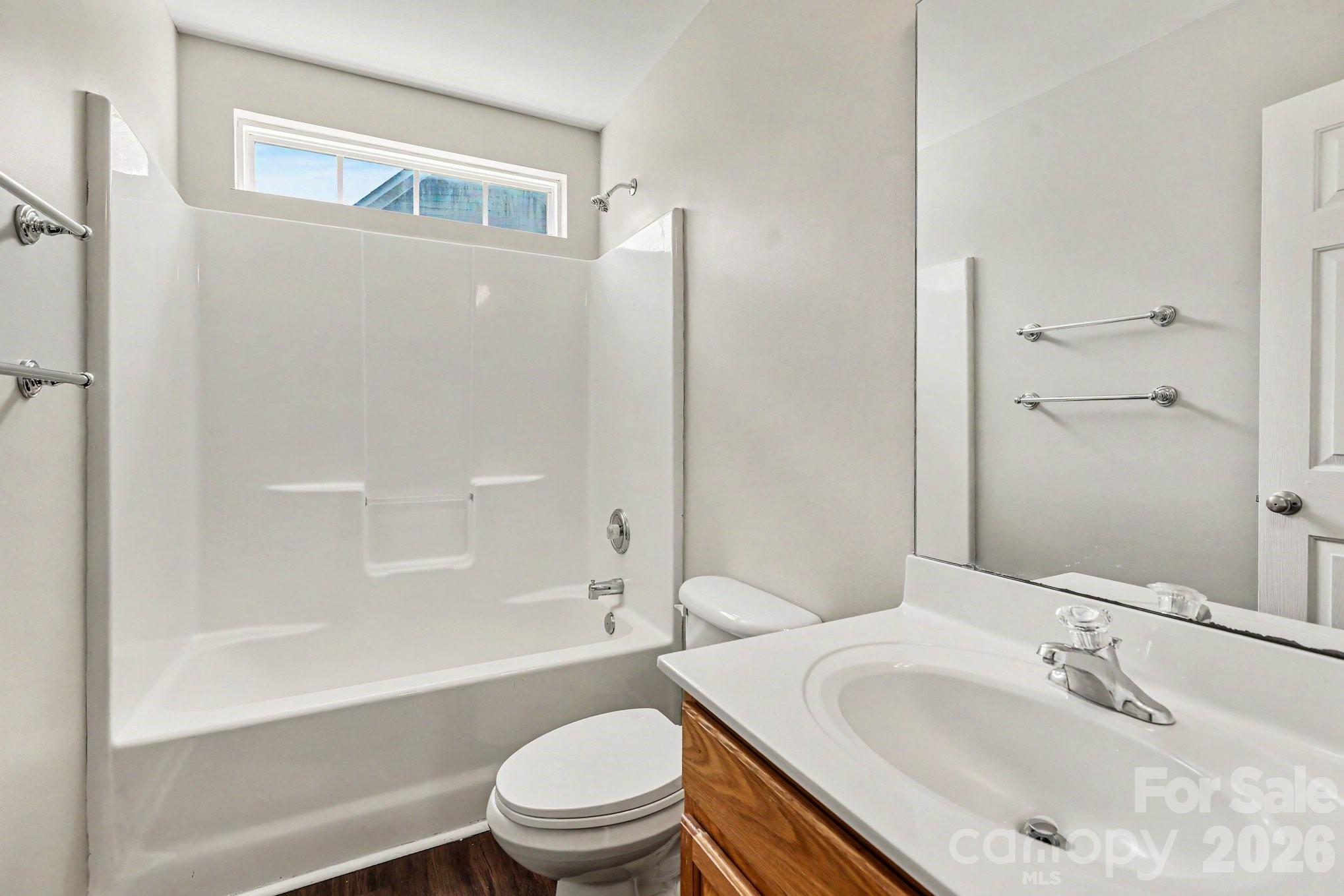 8539 Suttonview Drive Property Photo 14