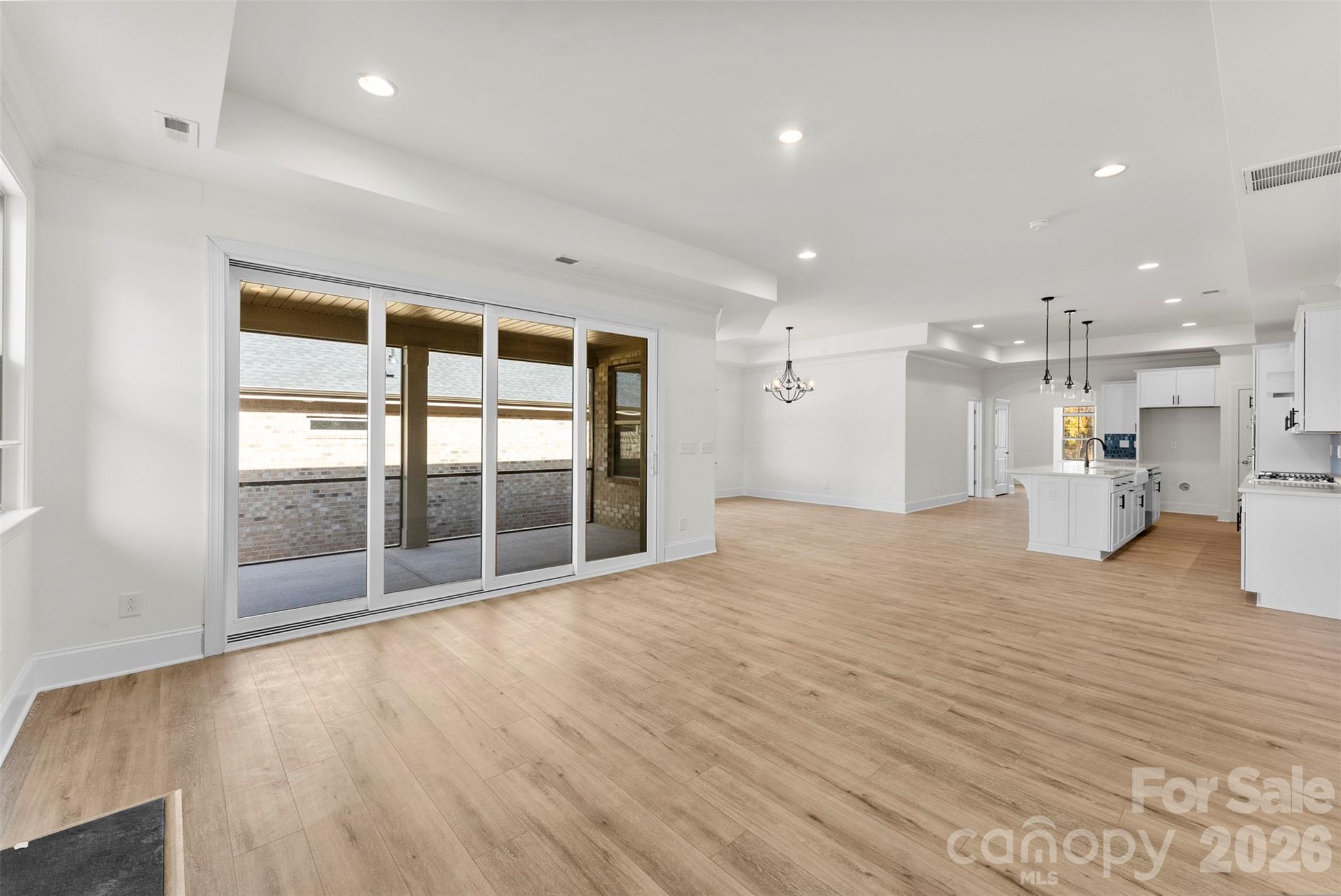 407 Newstyle Way Property Photo 10