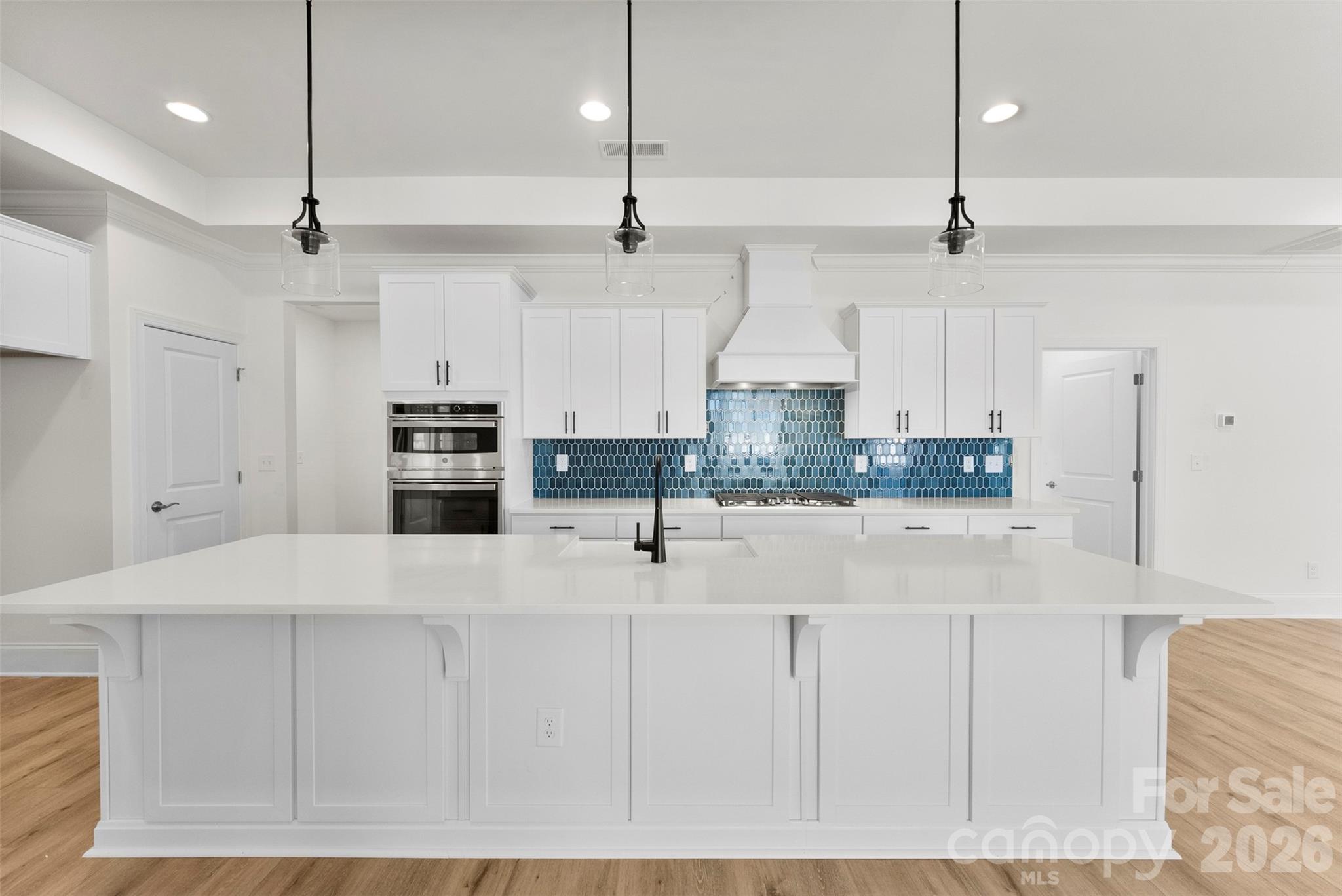 407 Newstyle Way Property Photo 12