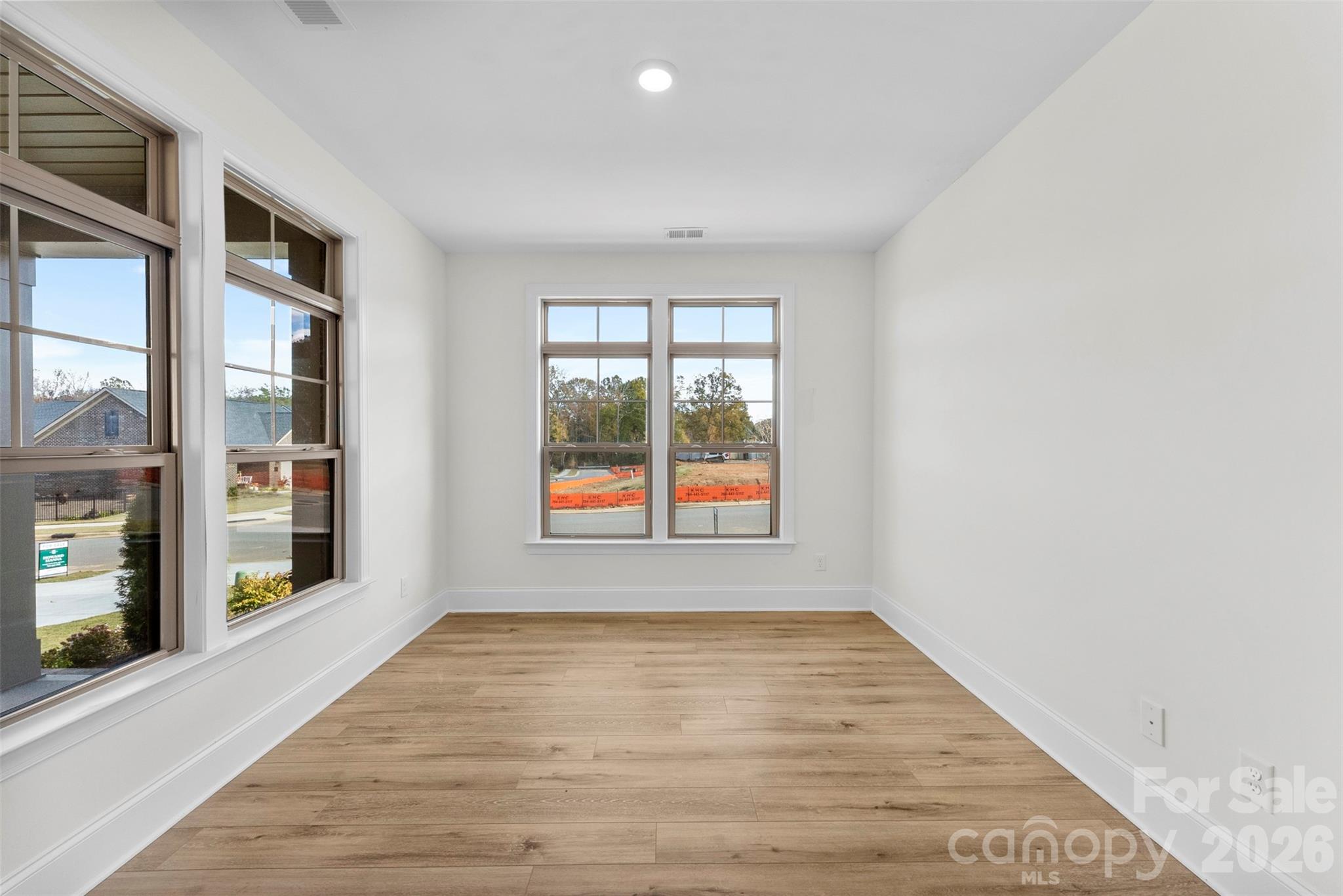 407 Newstyle Way Property Photo 18