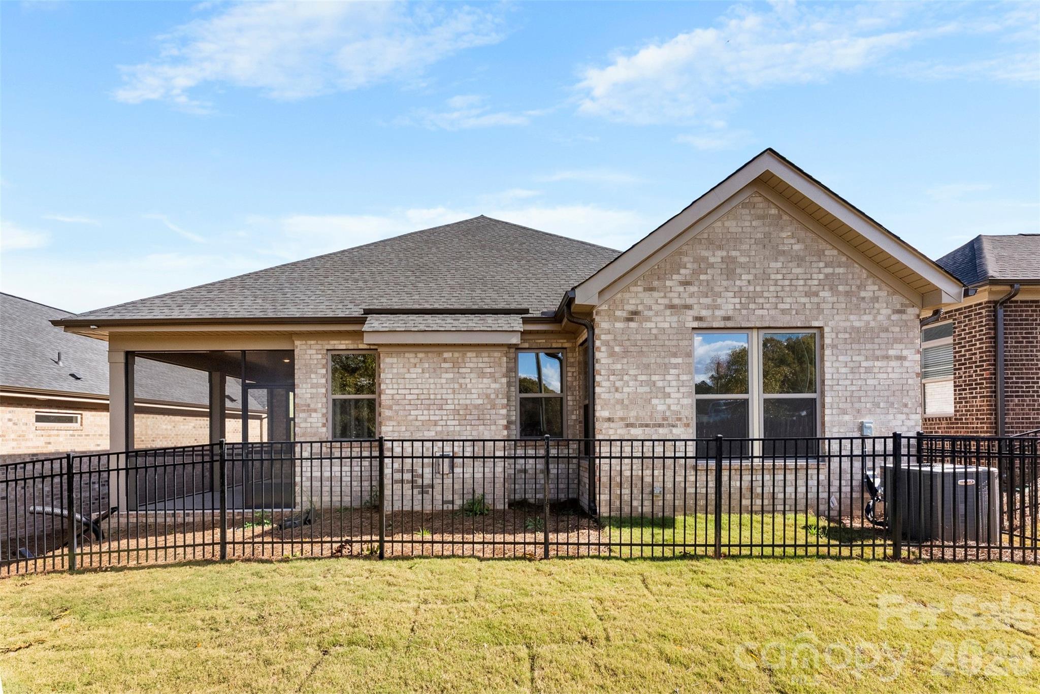 407 Newstyle Way Property Photo 26