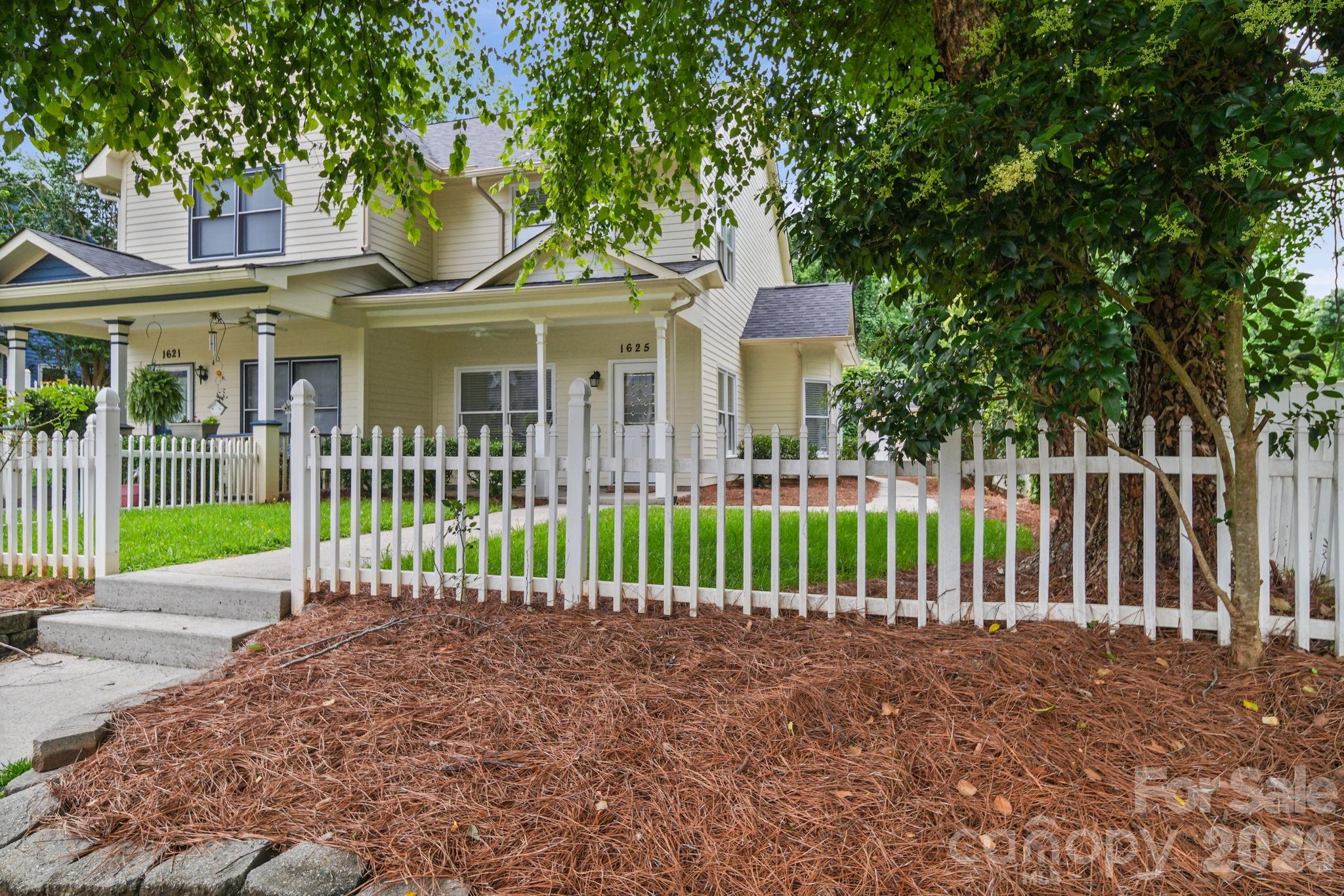 1625 Begonia Way Property Photo 1