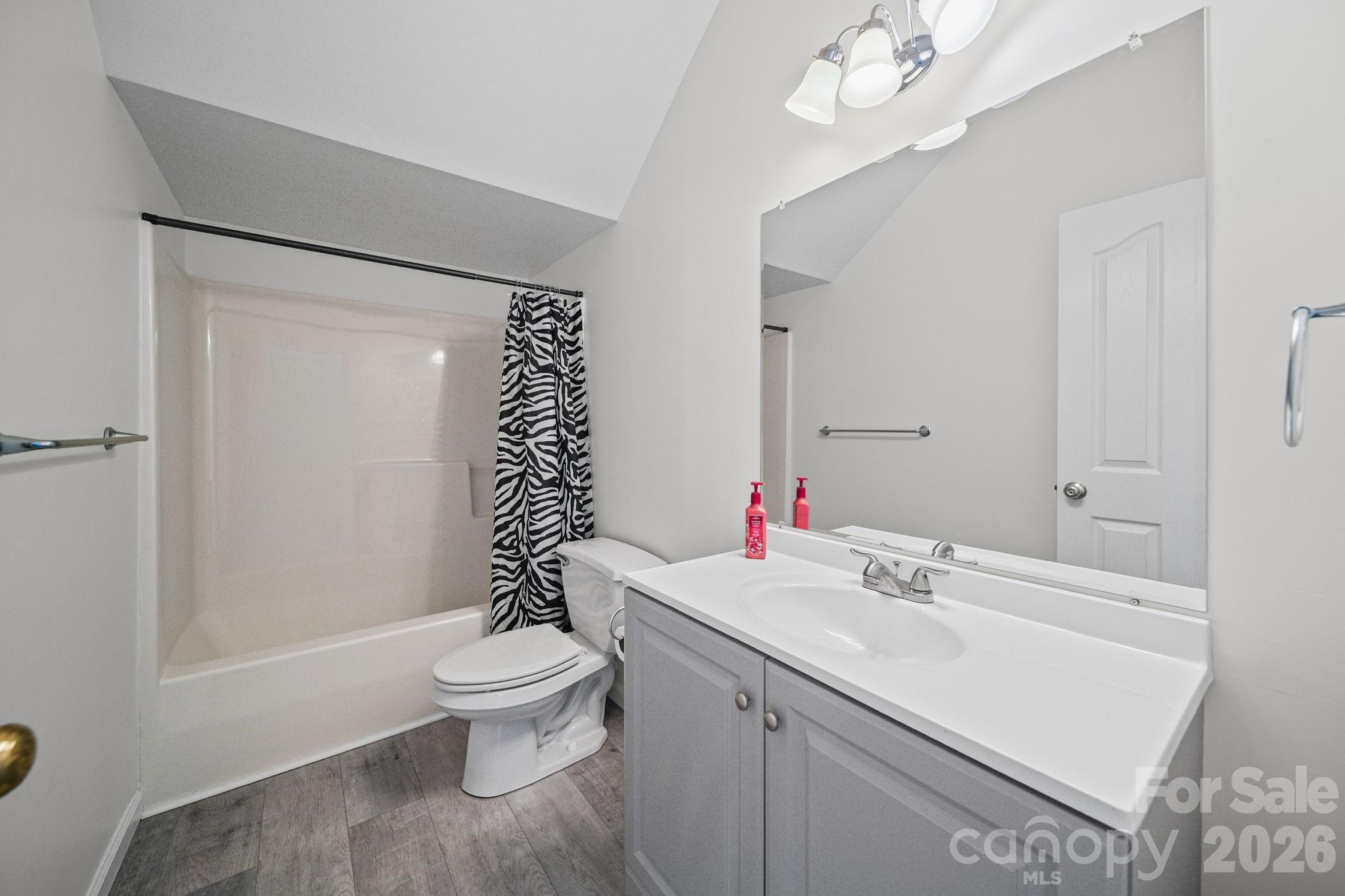 1625 Begonia Way Property Photo 13