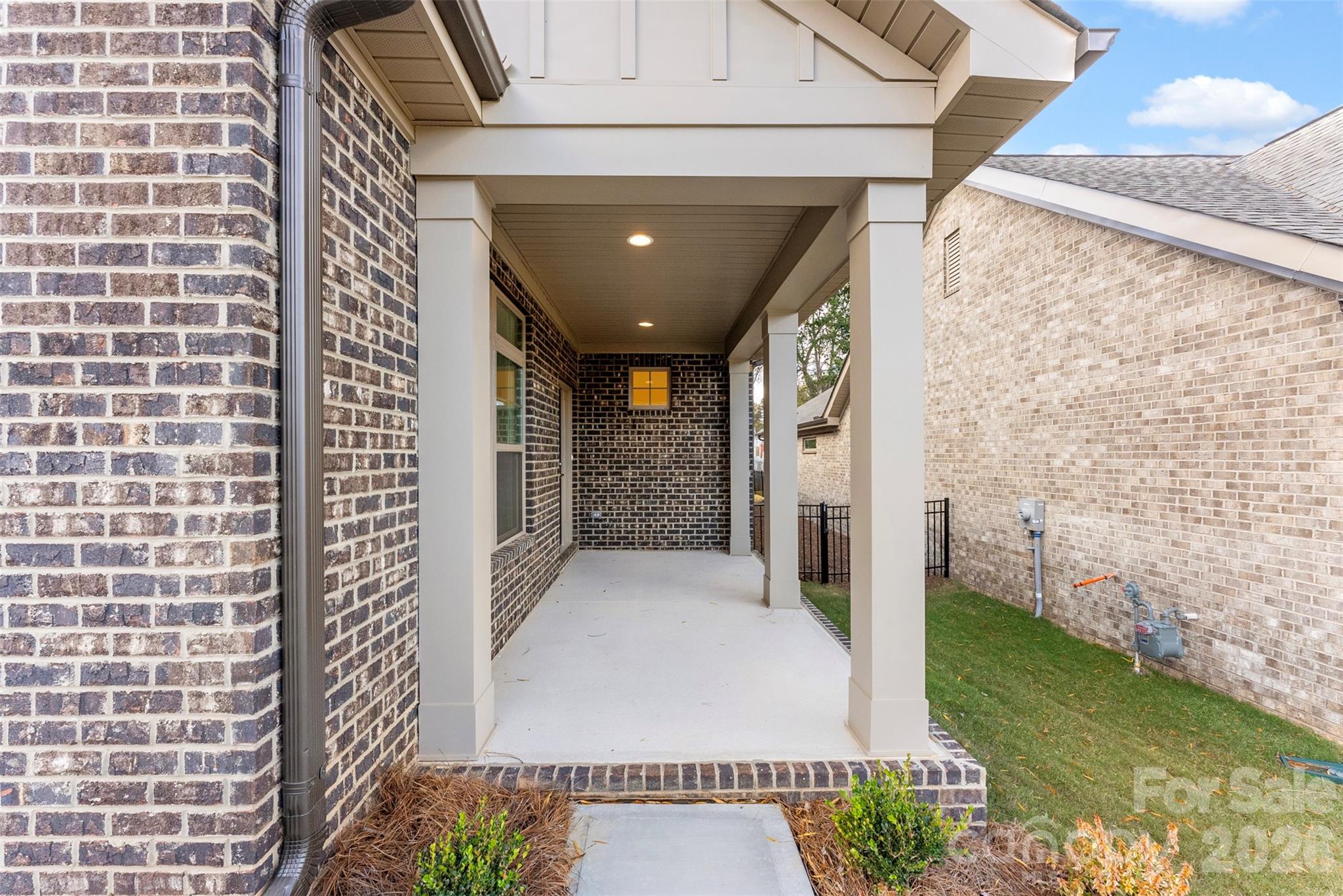 411 Newstyle Way Property Photo 3