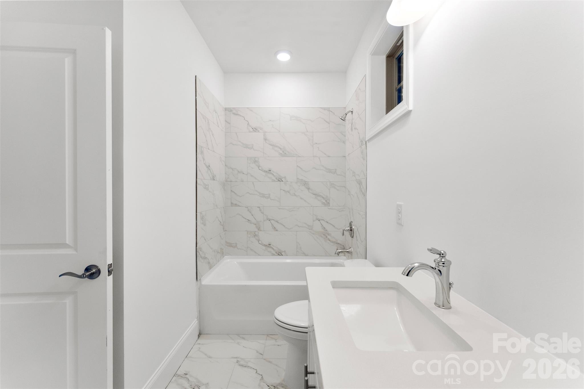 411 Newstyle Way Property Photo 19
